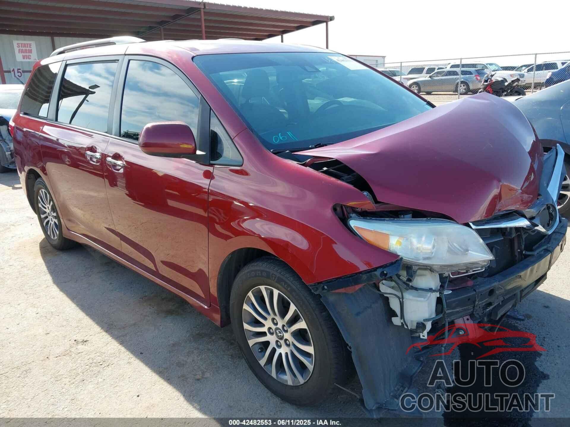 TOYOTA SIENNA 2018 - 5TDYZ3DC1JS909295