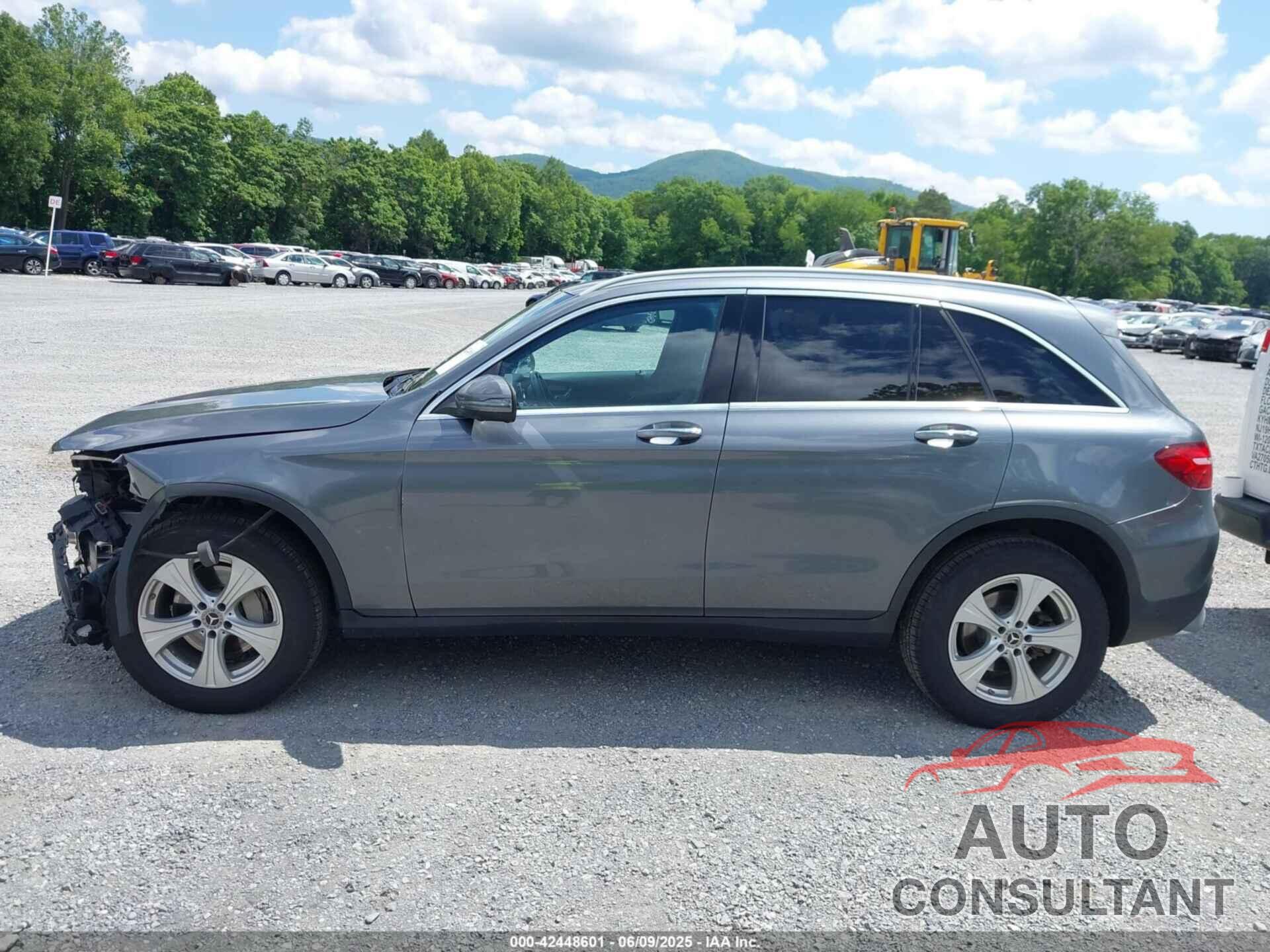 MERCEDES-BENZ GLC 300 2018 - WDC0G4KB3JV032831