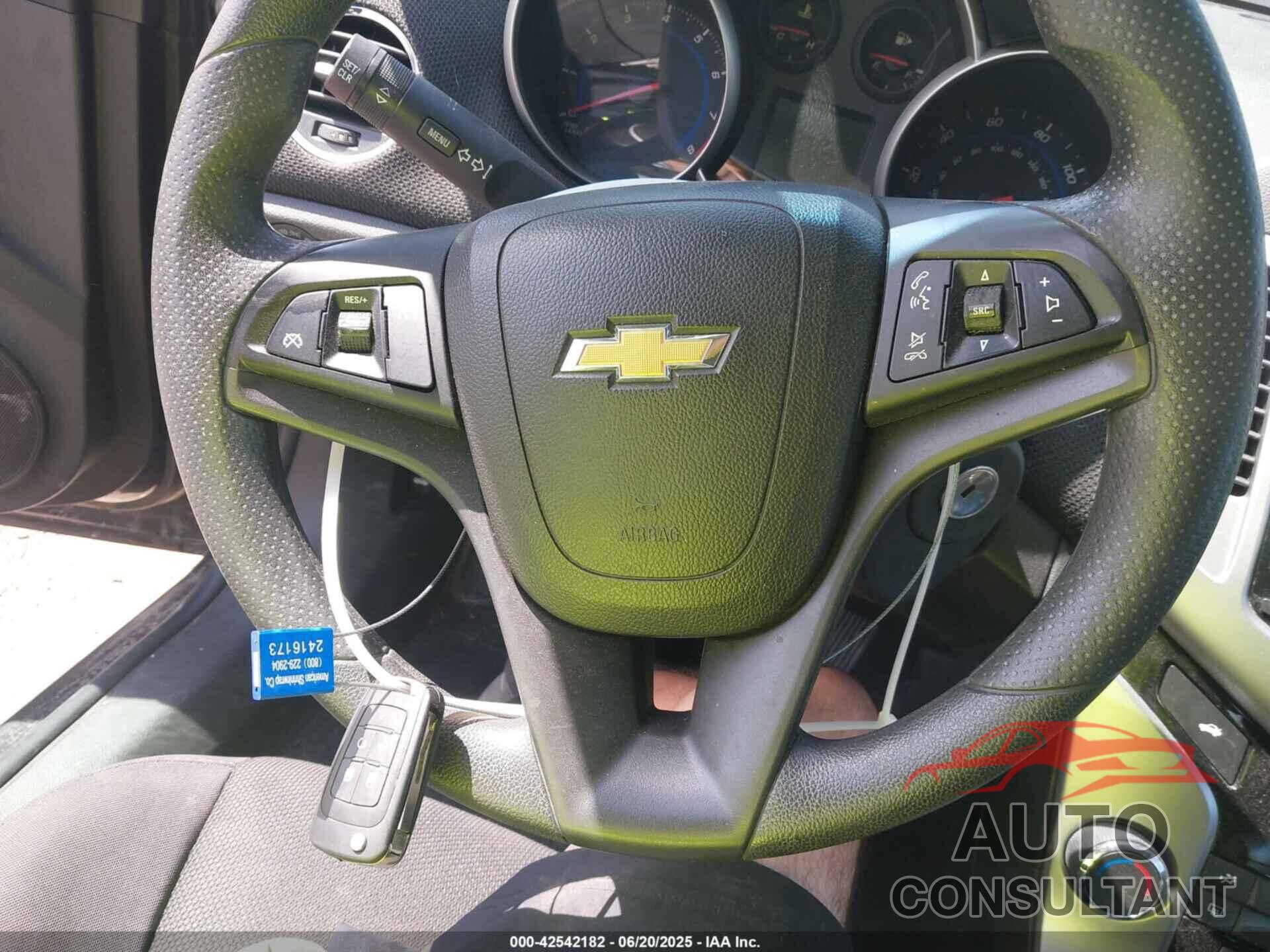 CHEVROLET CRUZE 2015 - 1G1PC5SBXF7223964