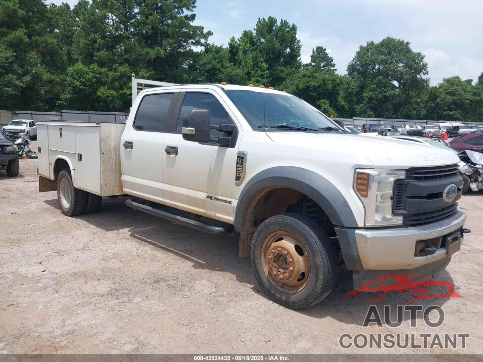 FORD F-450 CHASSIS 2018 - 1FD0W4HT9JEC57369