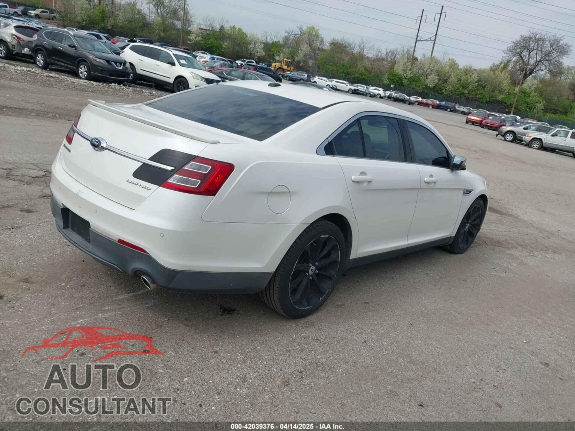 FORD TAURUS 2013 - 1FAHP2F8XDG122357