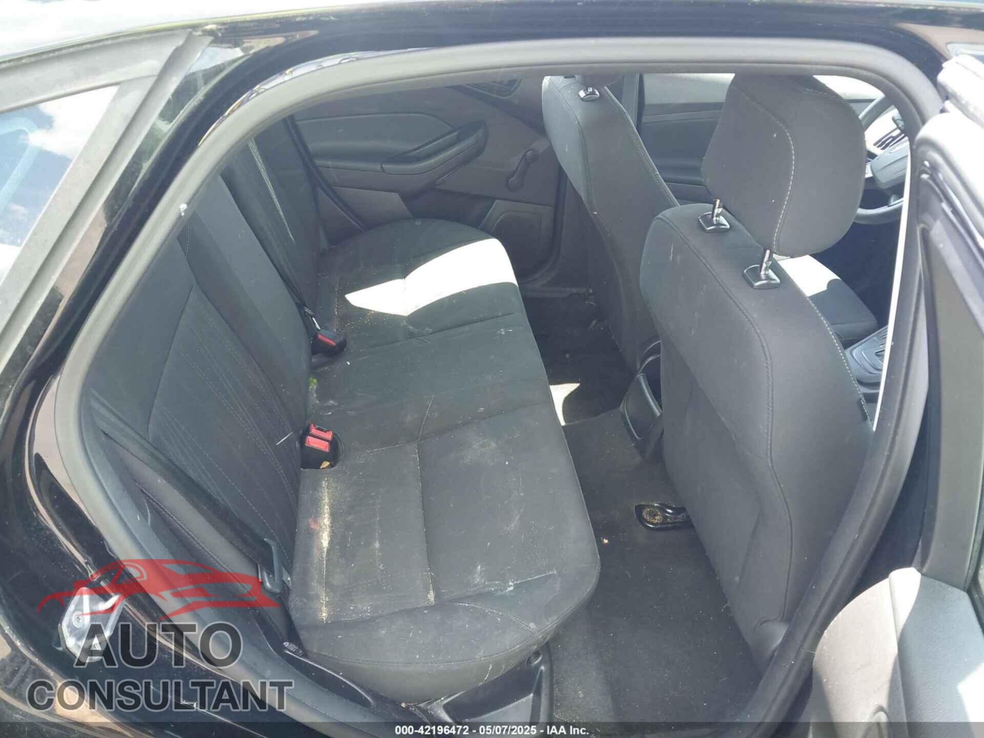 FORD FOCUS 2016 - 1FADP3E22GL215418