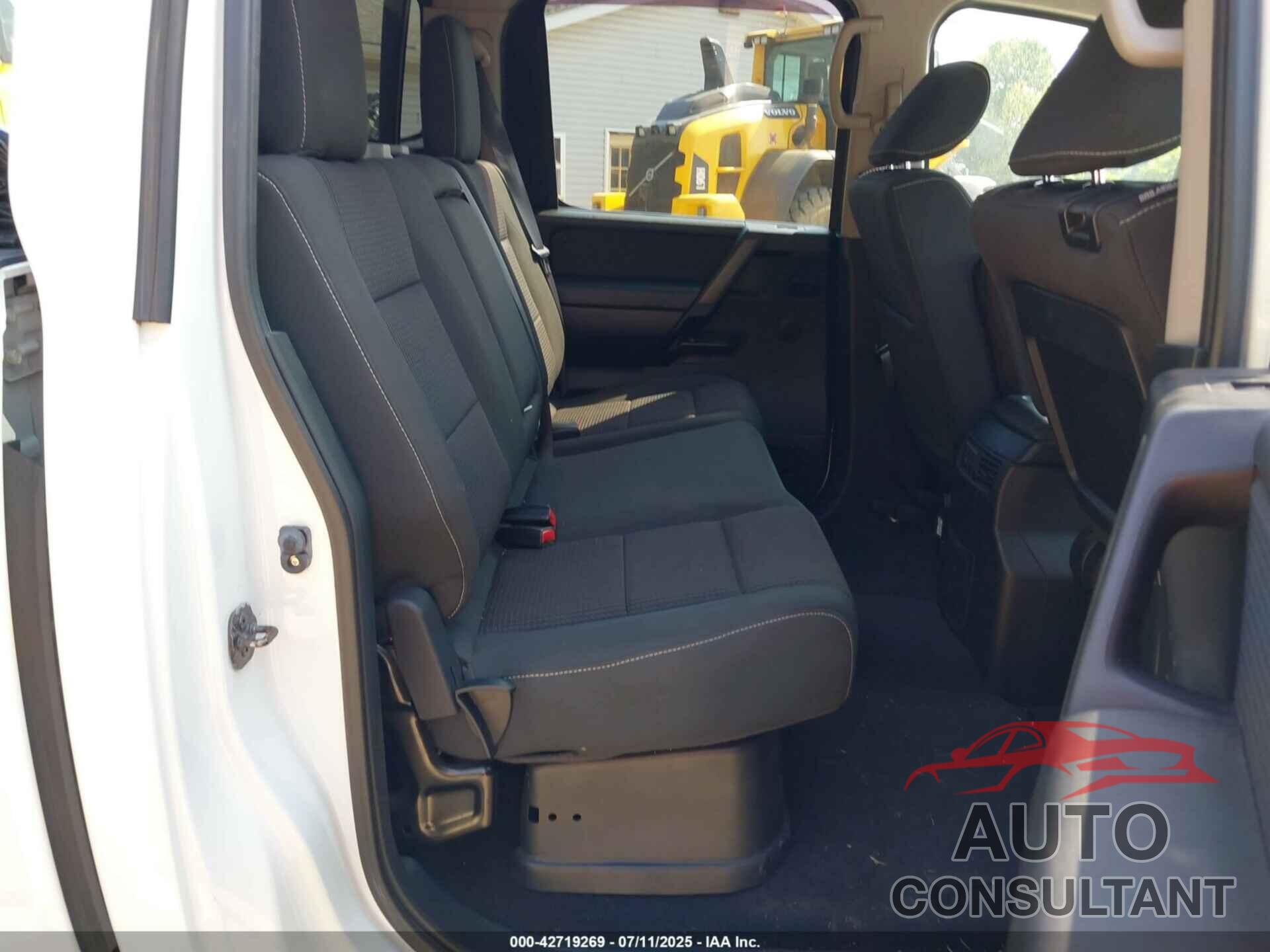 NISSAN TITAN 2013 - 1N6AA0ECXDN309758