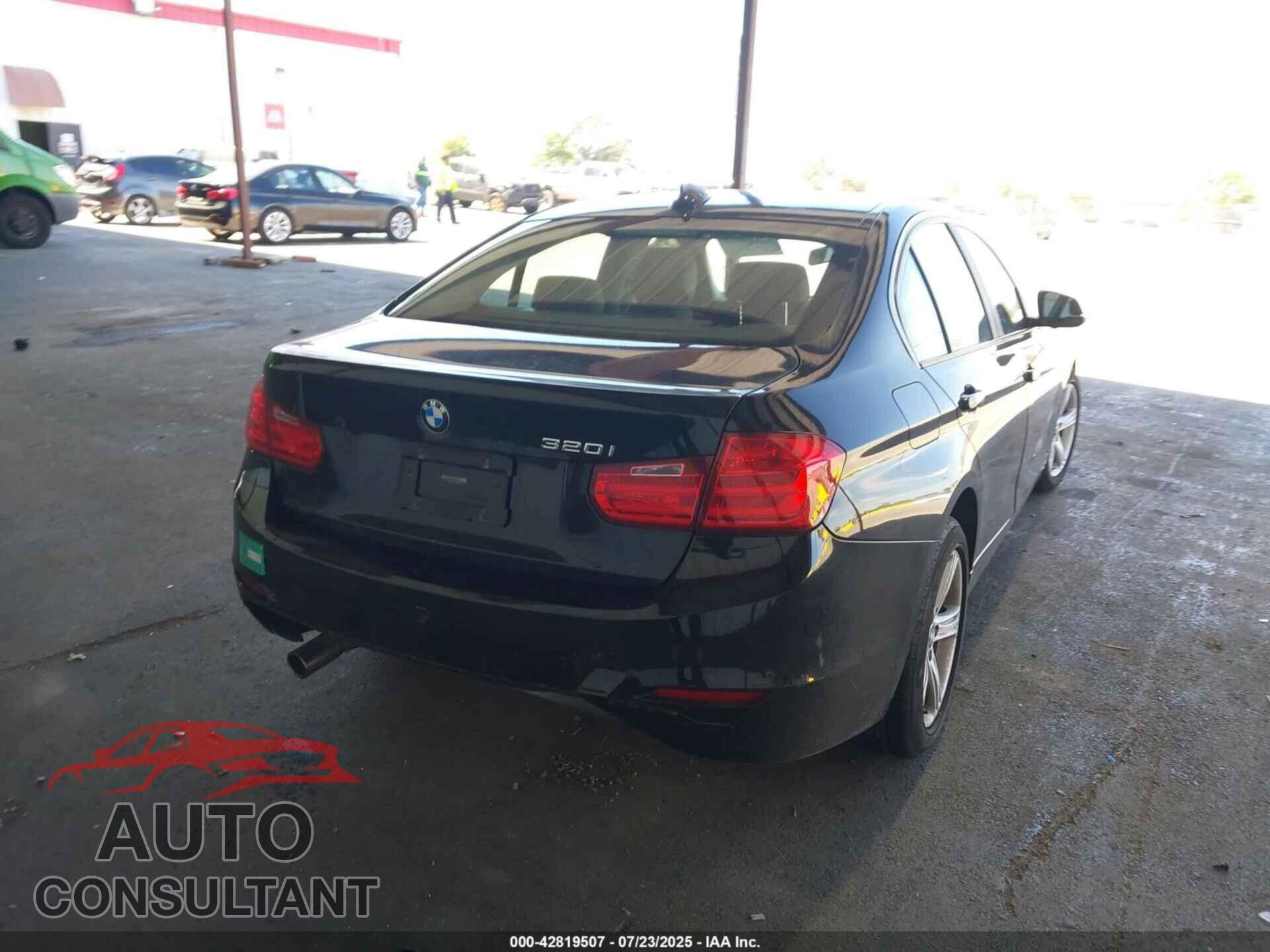 BMW 320I 2014 - WBA3B1C51EP681060