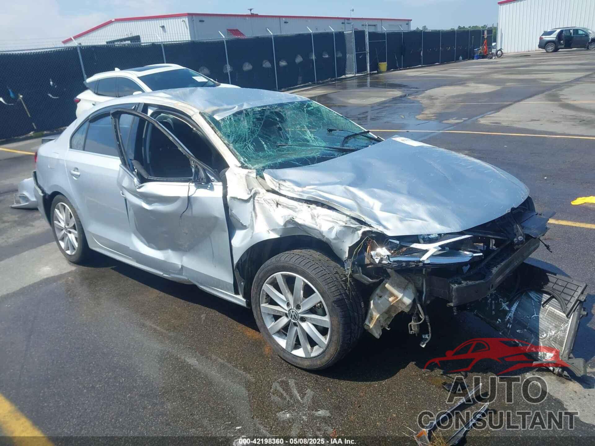 VOLKSWAGEN JETTA 2013 - 3VWDX7AJXDM455340