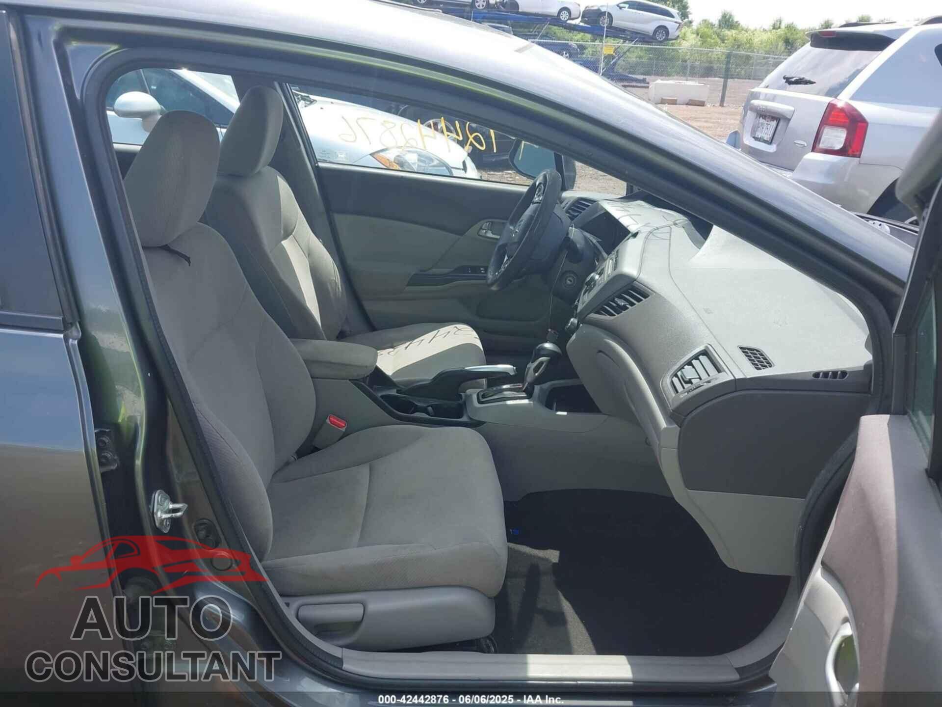 HONDA CIVIC 2012 - 19XFB2F80CE089786