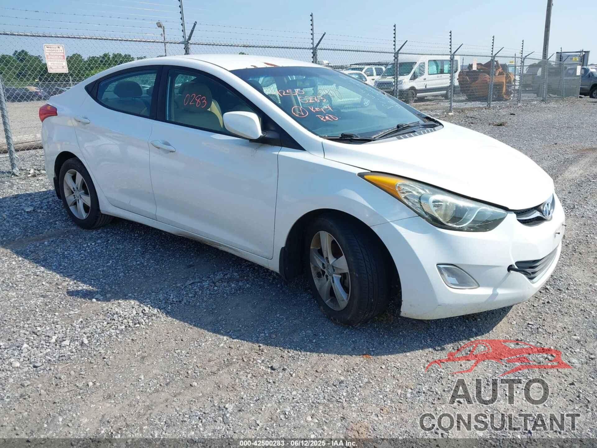 HYUNDAI ELANTRA 2013 - 5NPDH4AE2DH407757