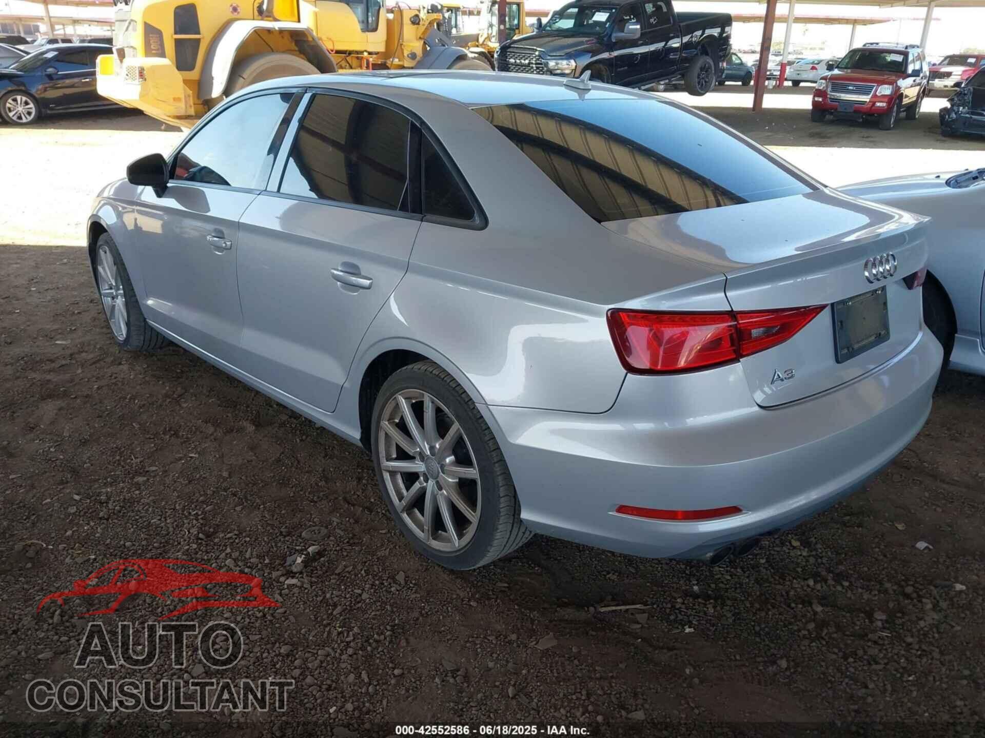 AUDI A3 2015 - WAUACGFF8F1092068