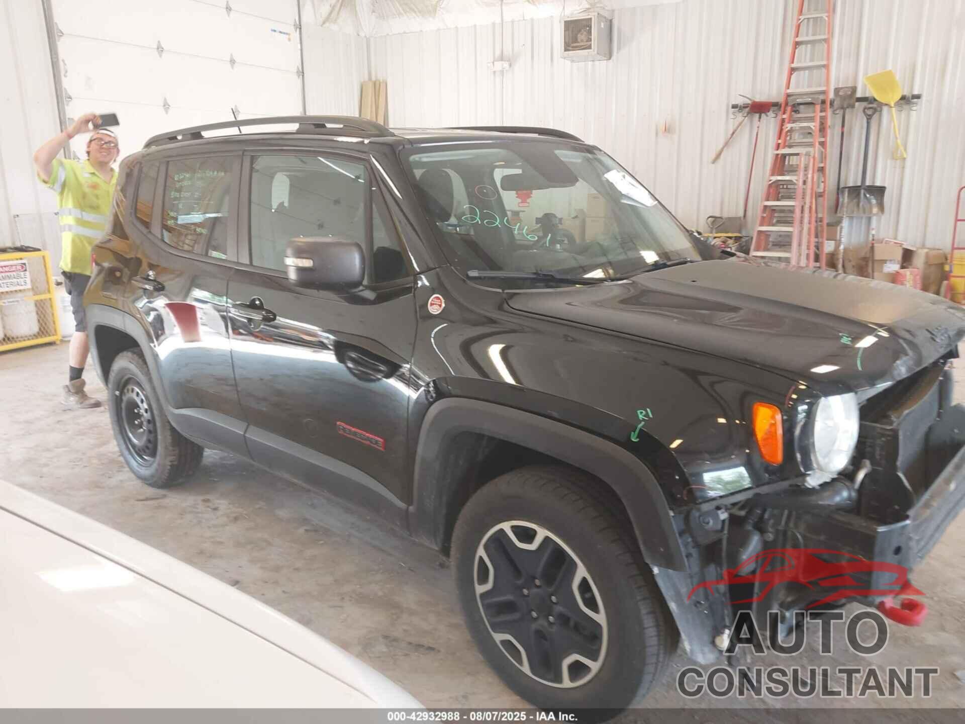 JEEP RENEGADE 2017 - ZACCJBCB9HPE54224
