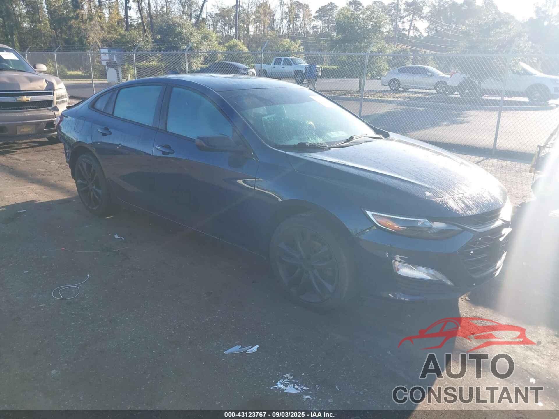 CHEVROLET MALIBU 2021 - 1G1ZD5STXMF003614