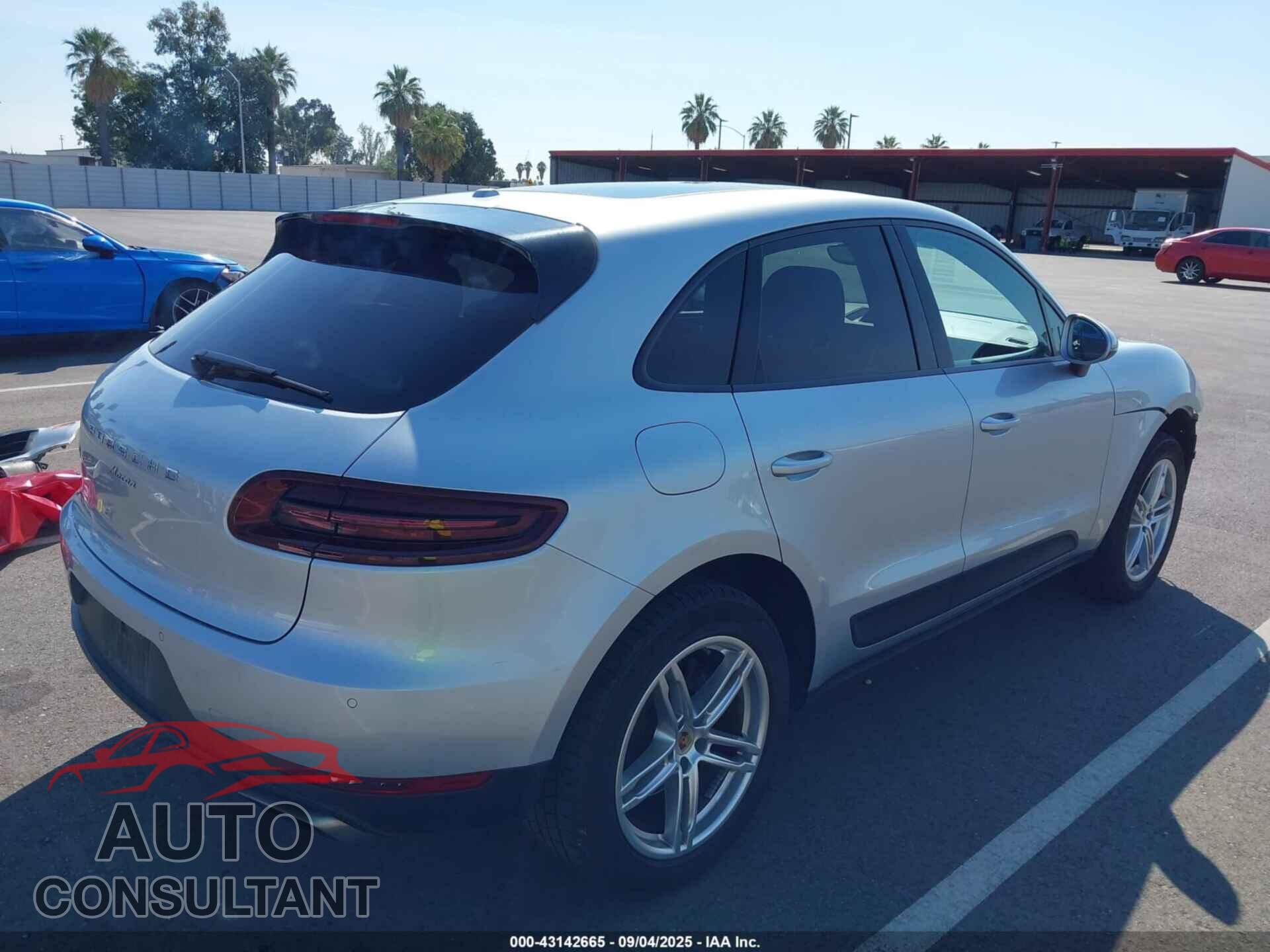 PORSCHE MACAN 2017 - WP1AA2A54HLB02143