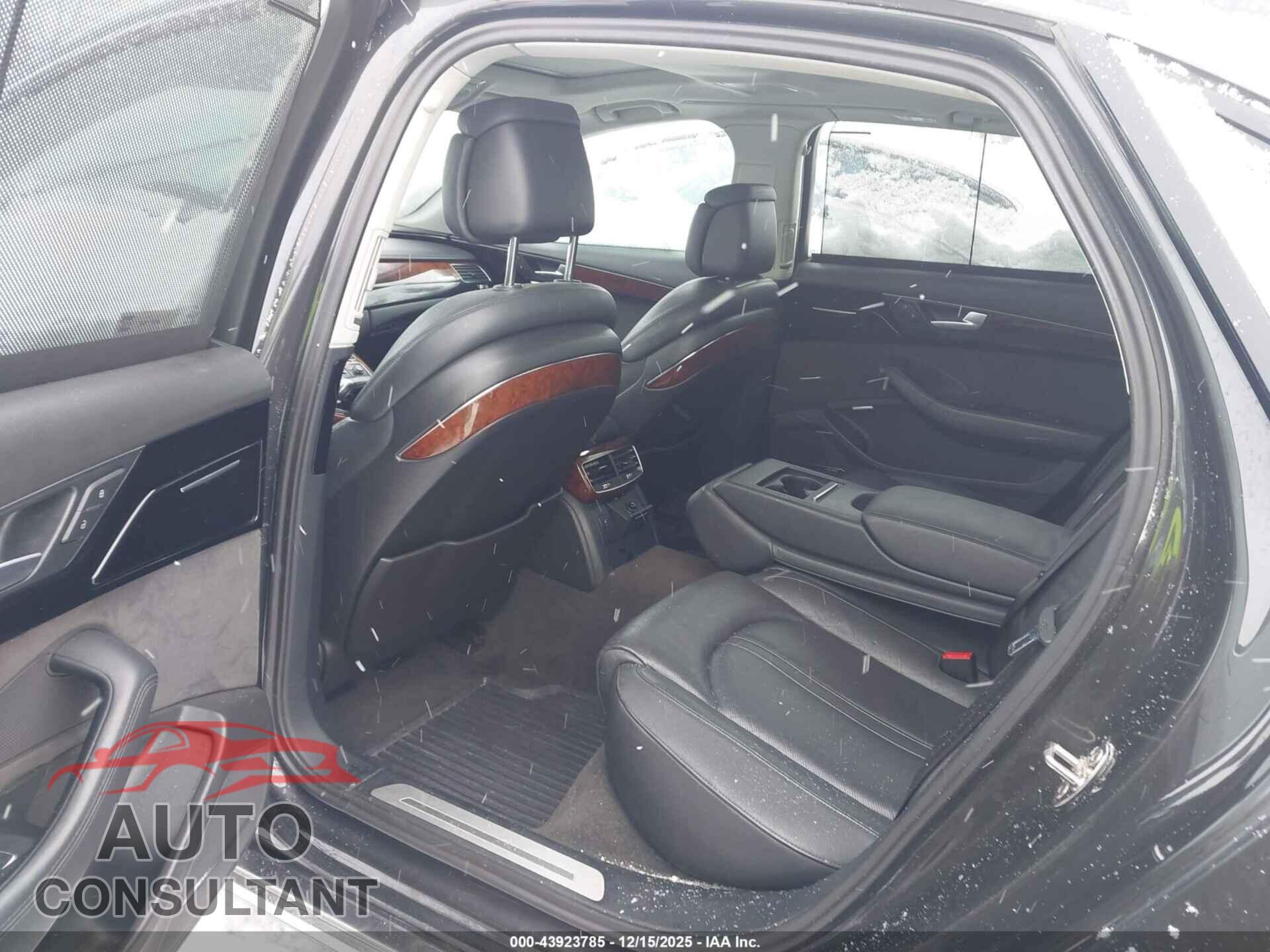 AUDI A8 L 2012 - WAURVAFD5CN006938