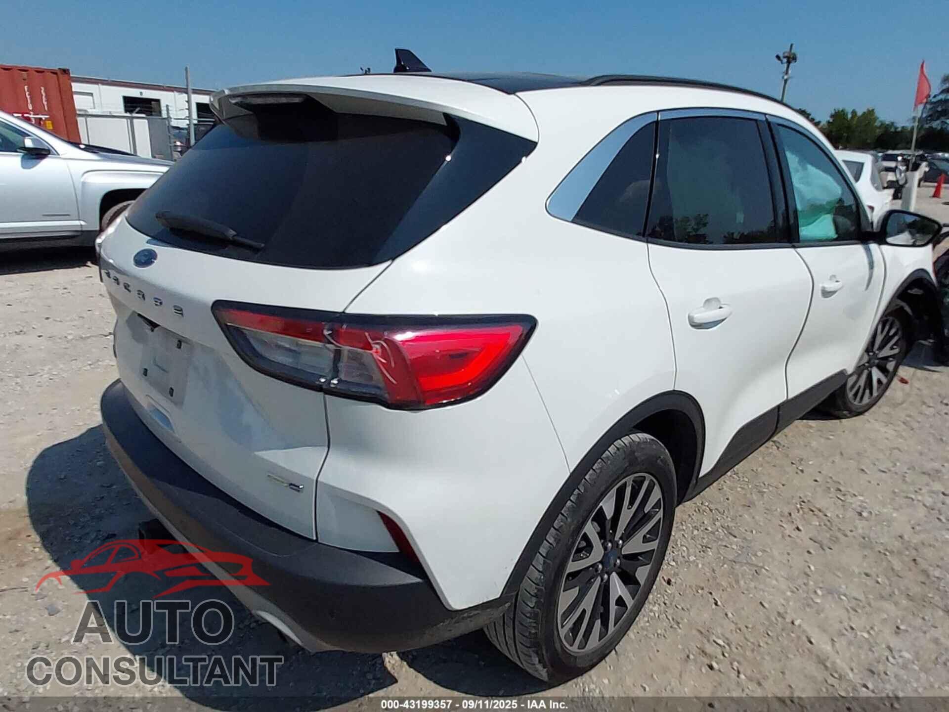 FORD ESCAPE 2020 - 1FMCU9H9XLUA83180