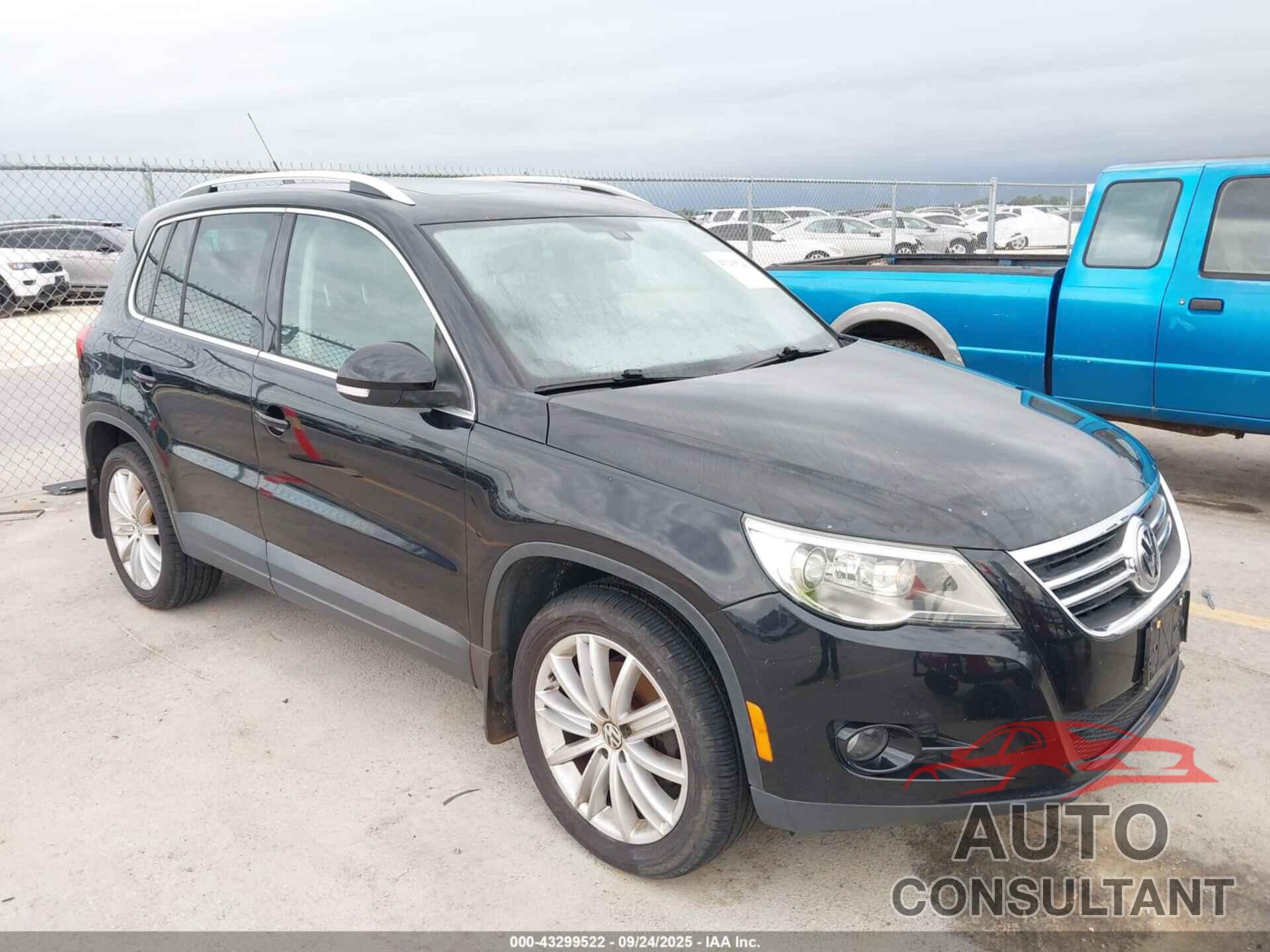 VOLKSWAGEN TIGUAN 2011 - WVGBV7AX6BW559840