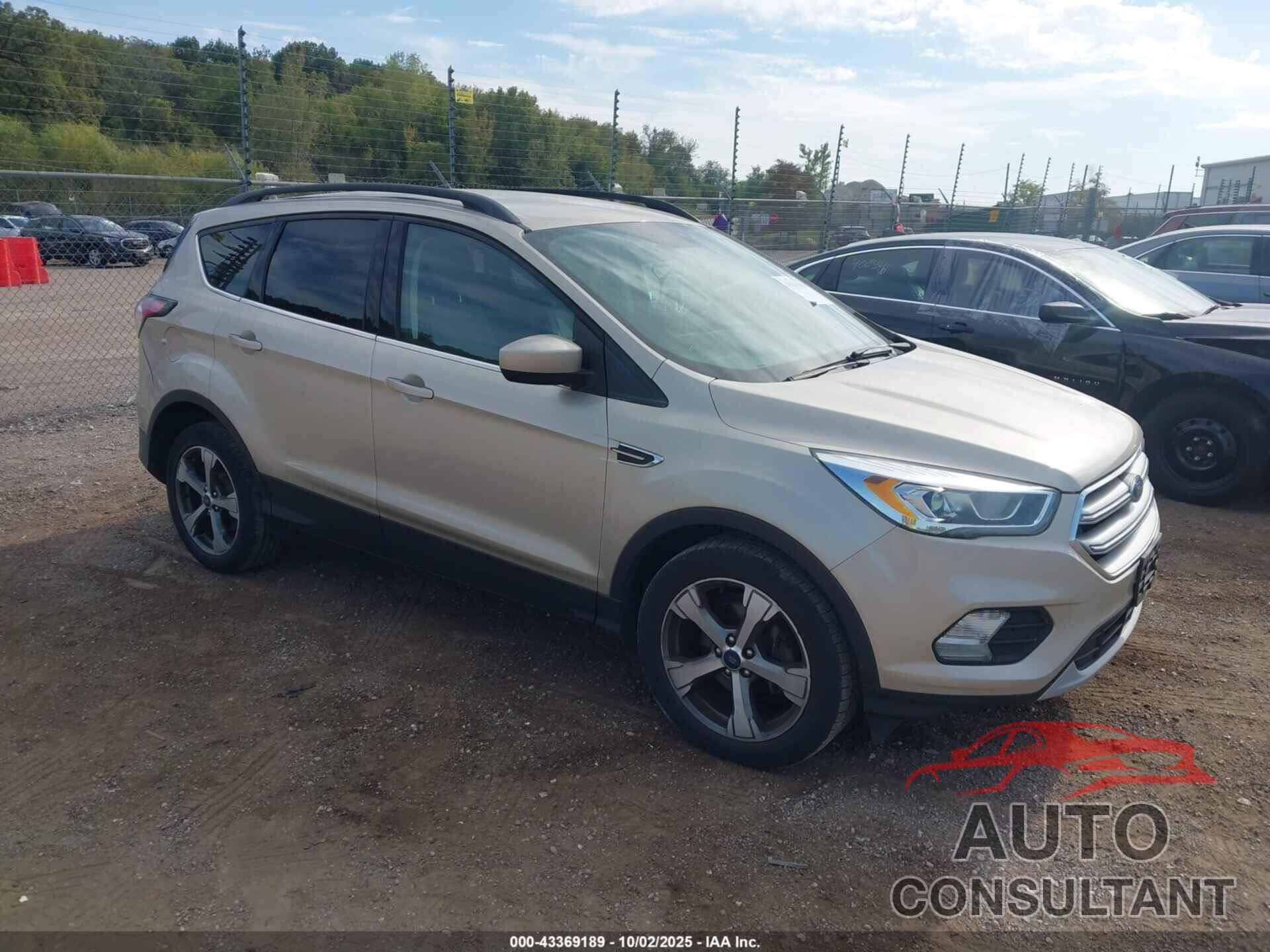 FORD ESCAPE 2017 - 1FMCU0GD8HUB40758
