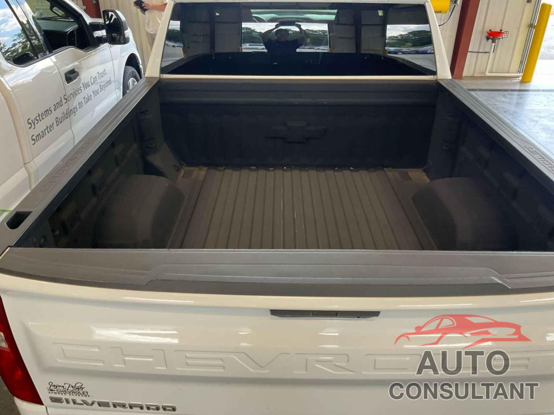 CHEVROLET SILVERADO 2019 - 1GCUYDED7KZ391059