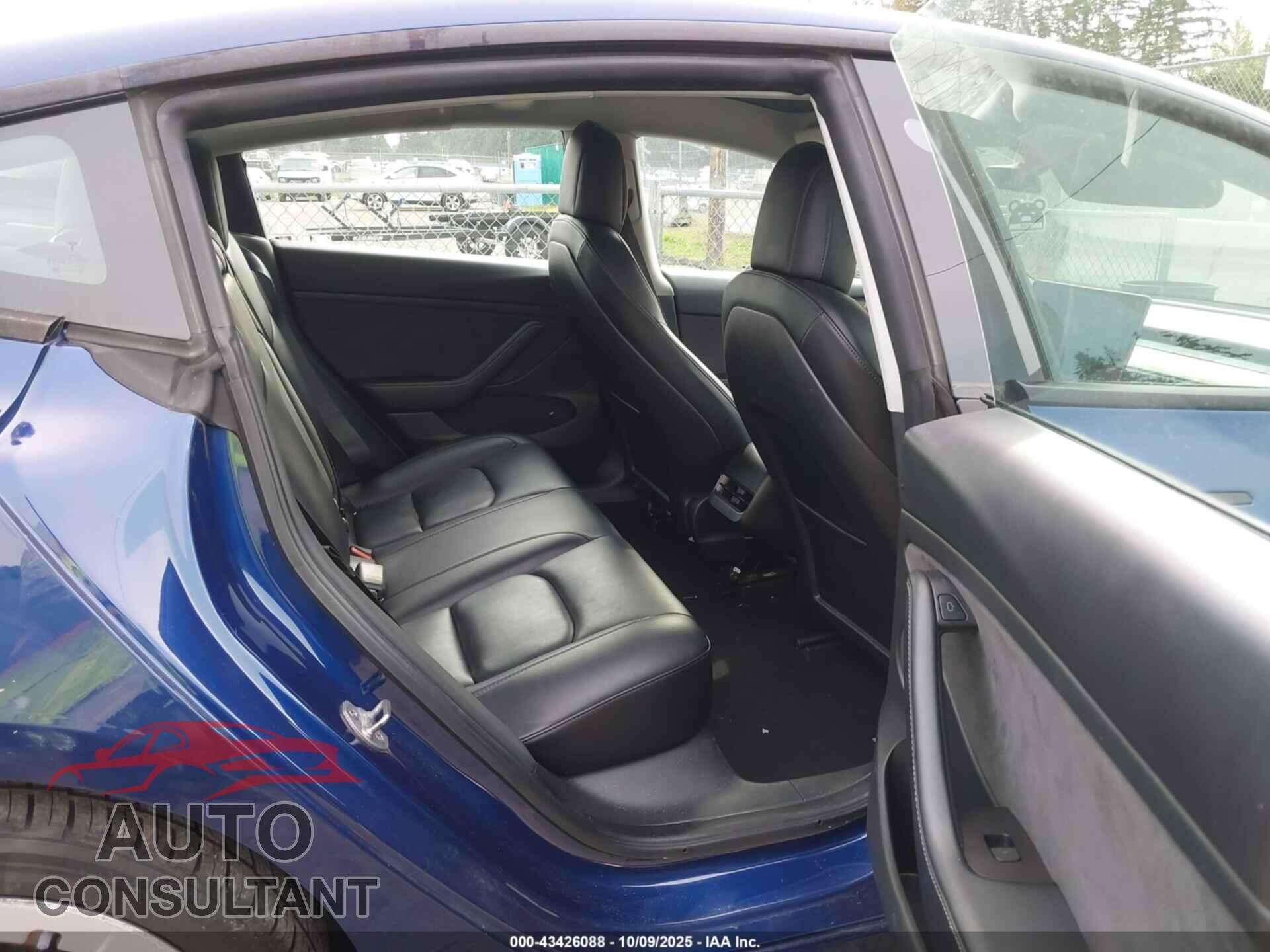 TESLA MODEL 3 2022 - 5YJ3E1EA2NF142932