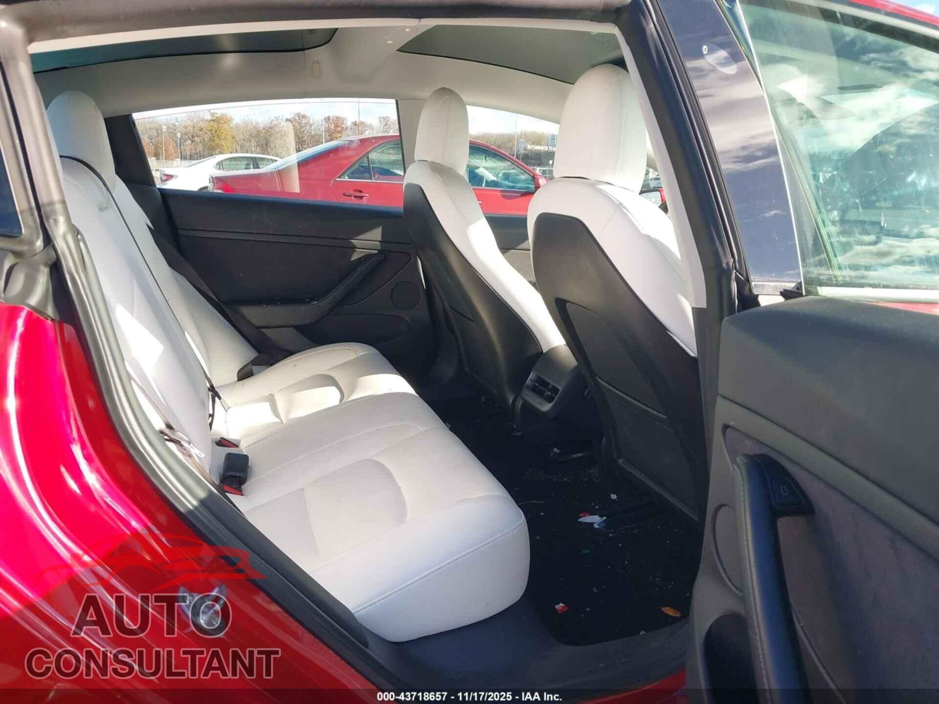 TESLA MODEL 3 2021 - 5YJ3E1EC0MF975578
