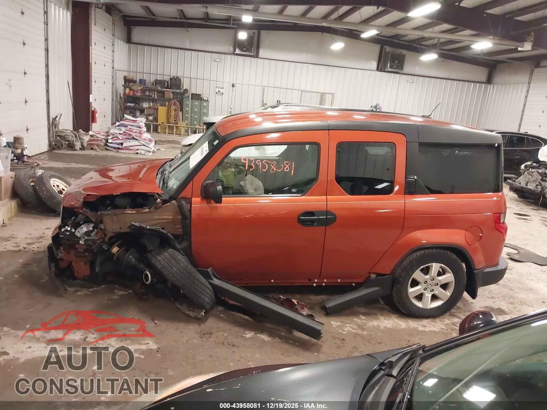 HONDA ELEMENT 2011 - 5J6YH2H75BL001312