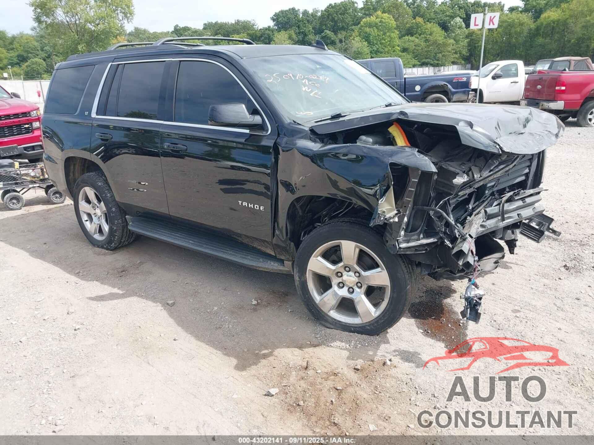 CHEVROLET TAHOE 2017 - 1GNSKBKC8HR276012