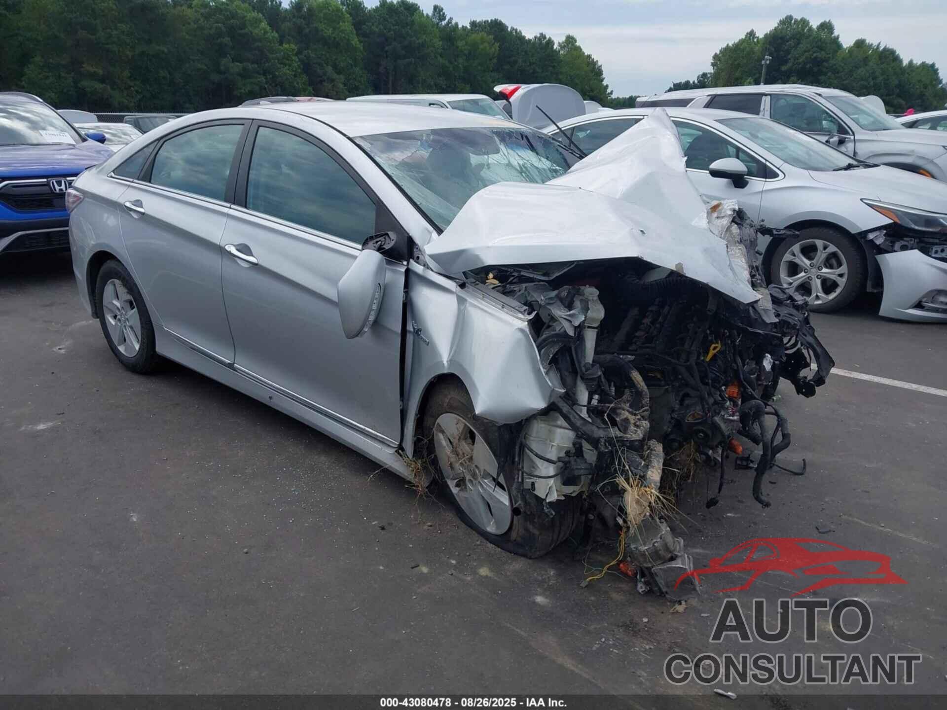 HYUNDAI SONATA HYBRID 2012 - KMHEC4A43CA031162