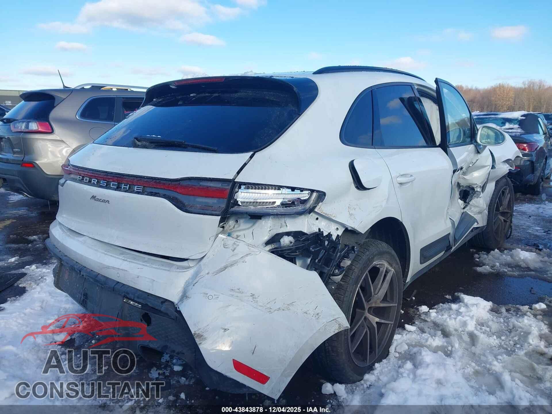 PORSCHE MACAN 2022 - WP1AA2A54NLB08357