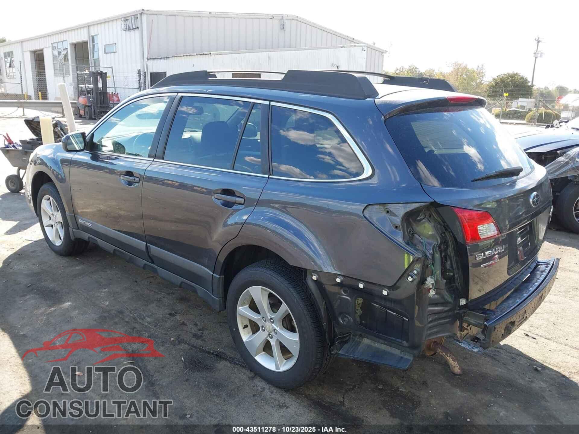 SUBARU OUTBACK 2013 - 4S4BRBGC8D3225728