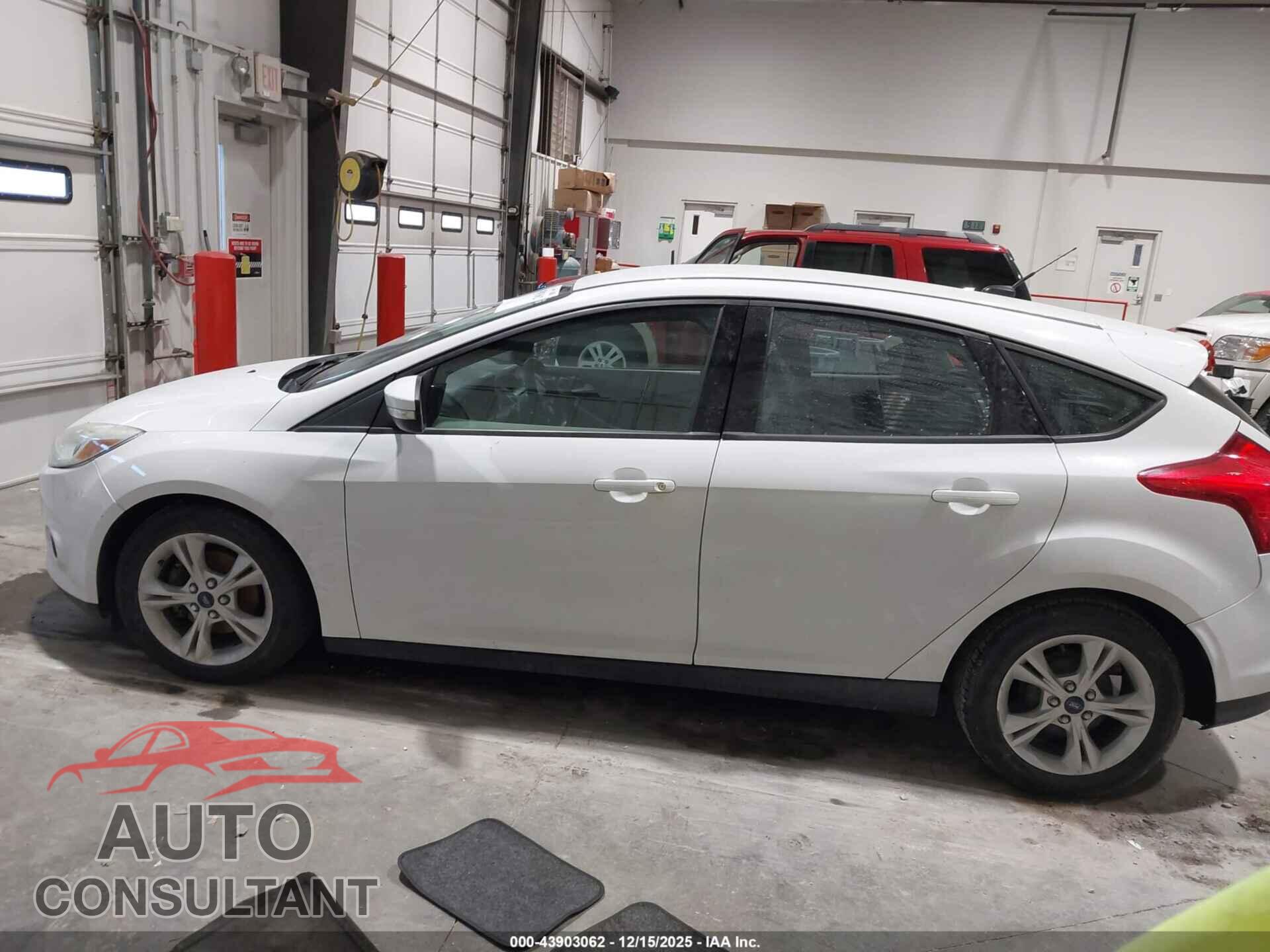 FORD FOCUS 2014 - 1FADP3K26EL455606