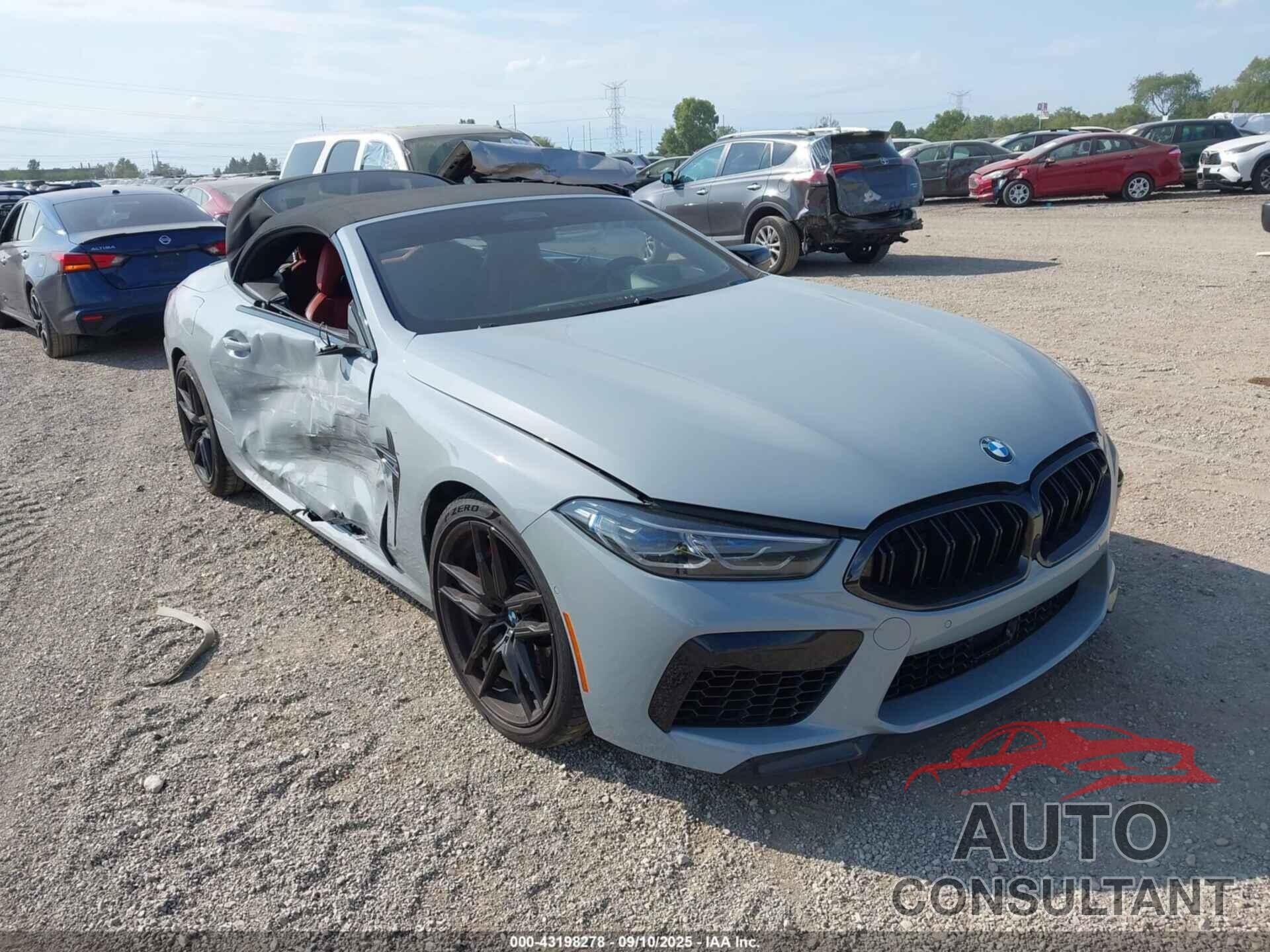 BMW M8 CABRIOLET 2024 - WBSDZ0C0XRCR41866