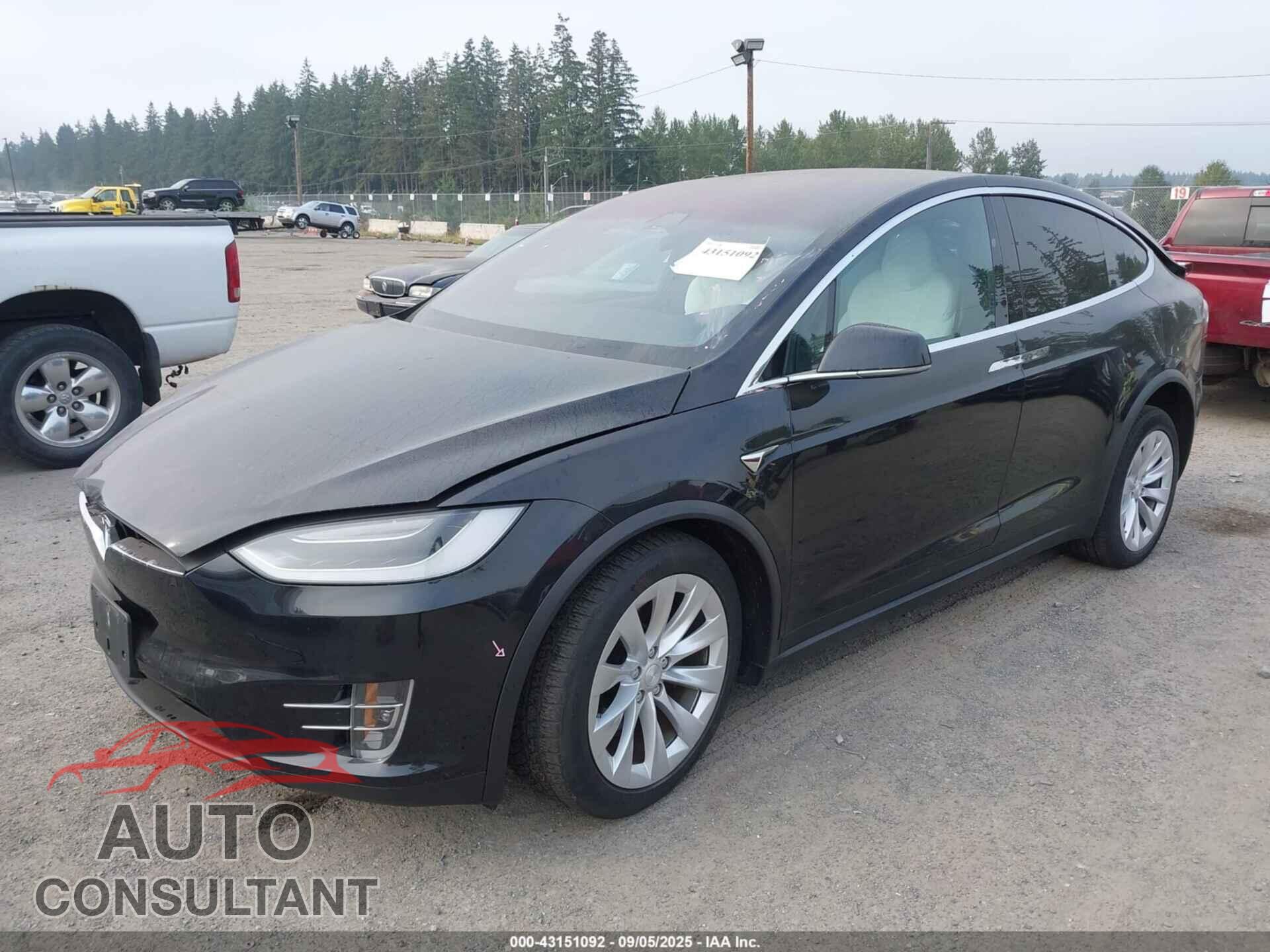 TESLA MODEL X 2017 - 5YJXCDE23HF055708