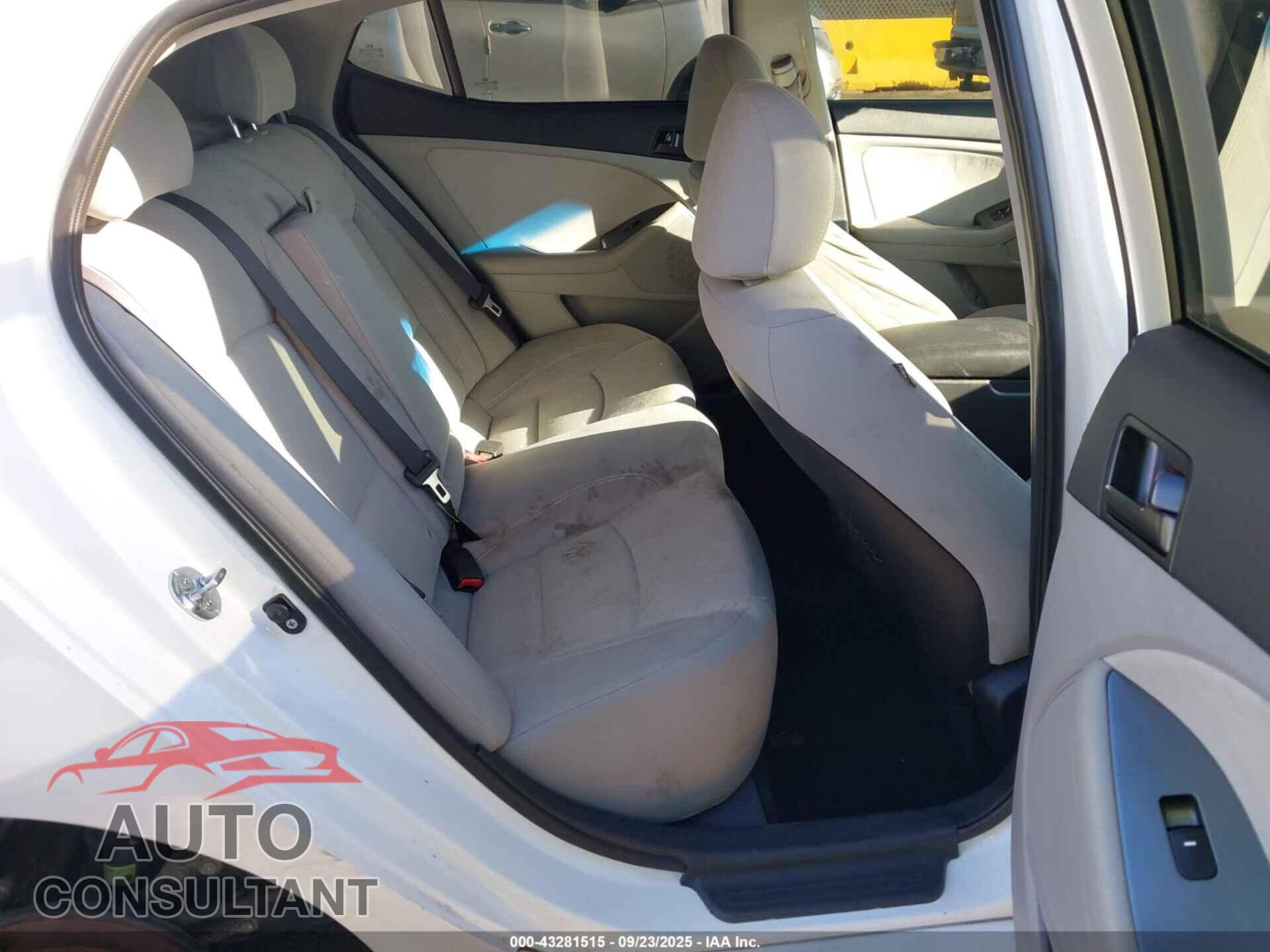 KIA OPTIMA 2013 - KNAGM4A76D5381297