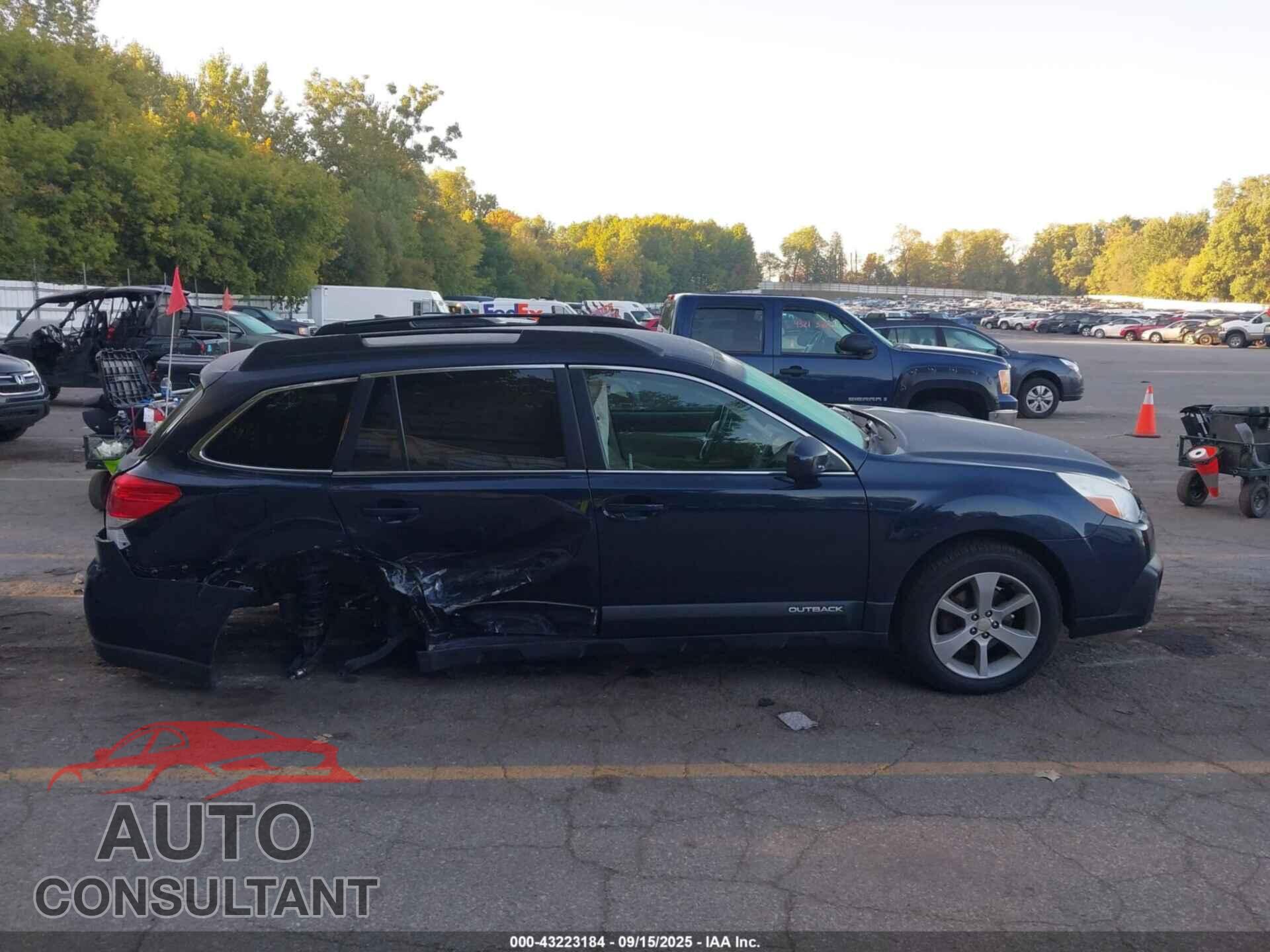 SUBARU OUTBACK 2013 - 4S4BRBCC4D3324133