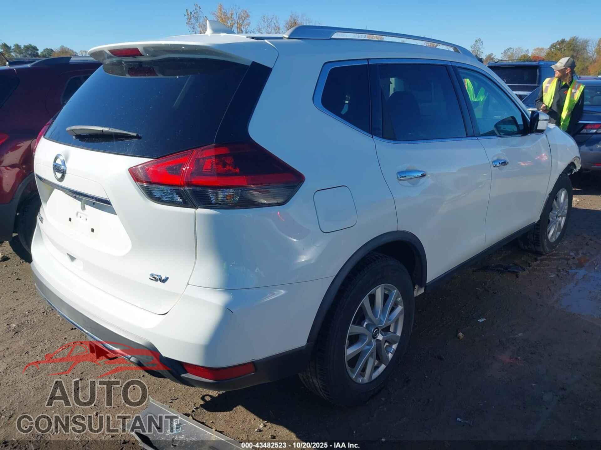NISSAN ROGUE 2018 - KNMAT2MT9JP567800