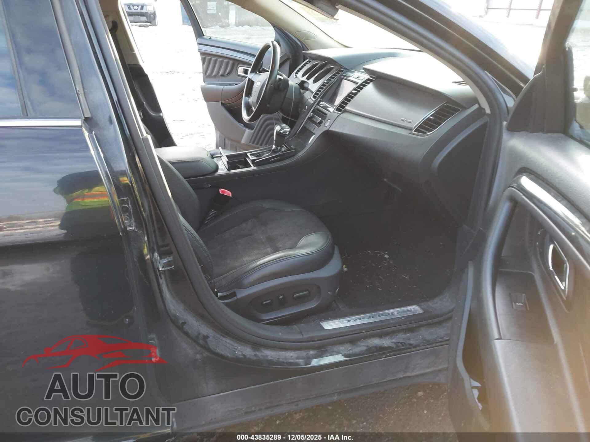 FORD TAURUS 2011 - 1FAHP2KT5BG124864
