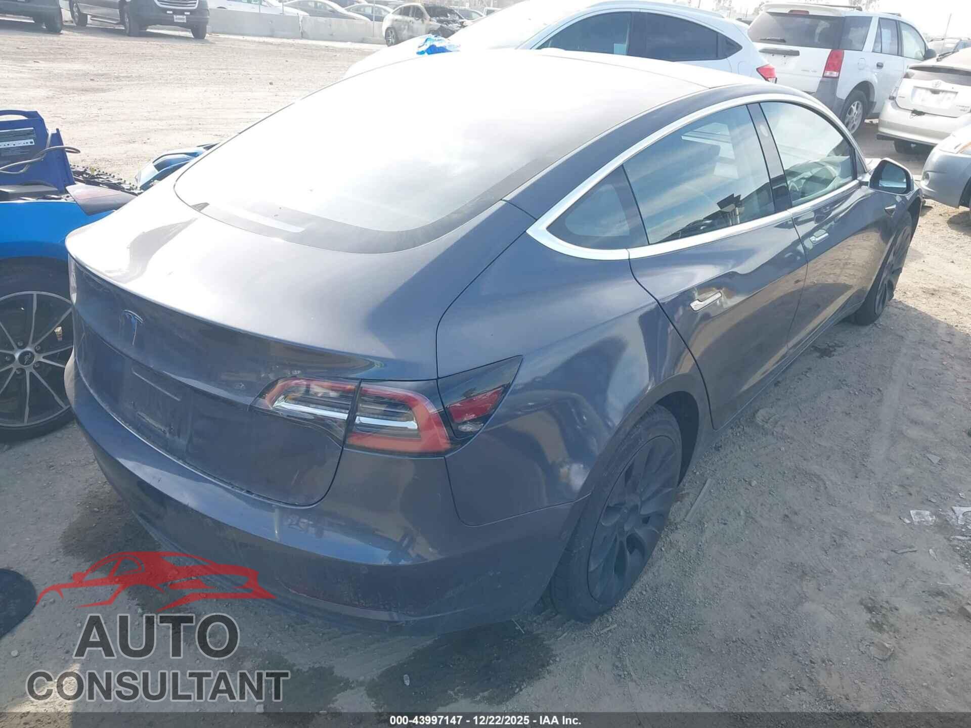 TESLA MODEL 3 2018 - 5YJ3E1EA4JF006893