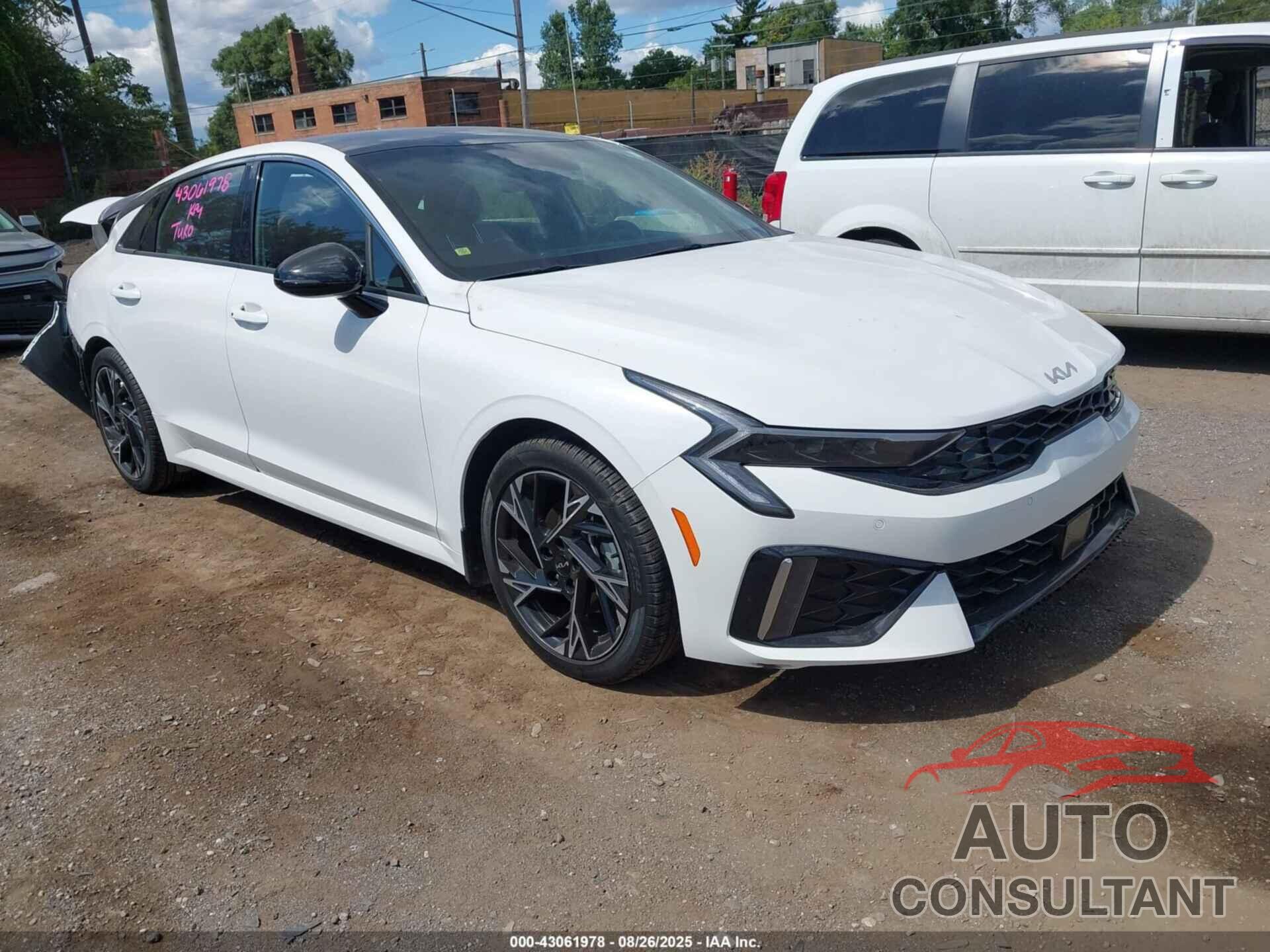 KIA K5 2025 - KNAG64J79S5289320