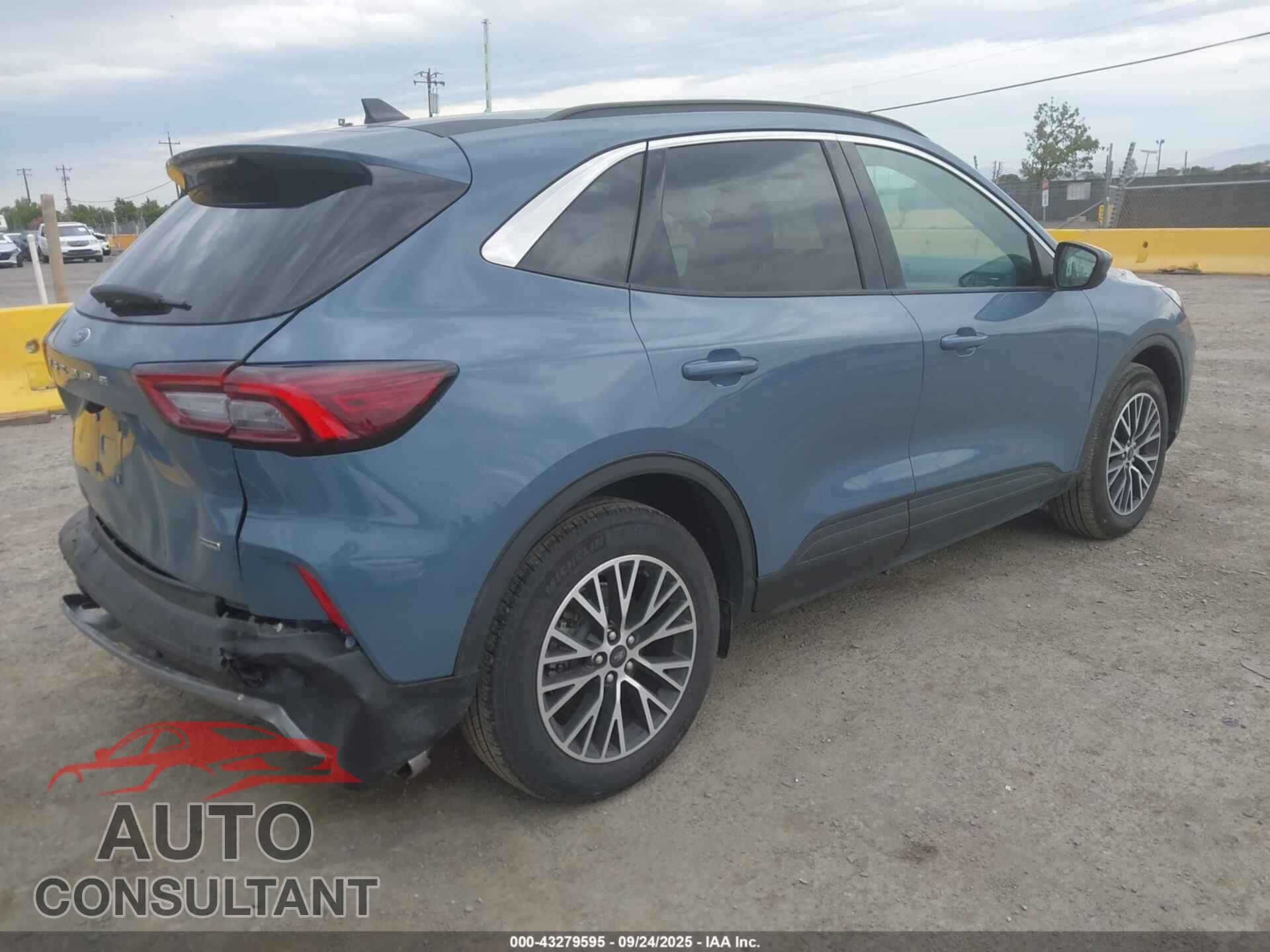 FORD ESCAPE 2023 - 1FMCU0E17PUB33517