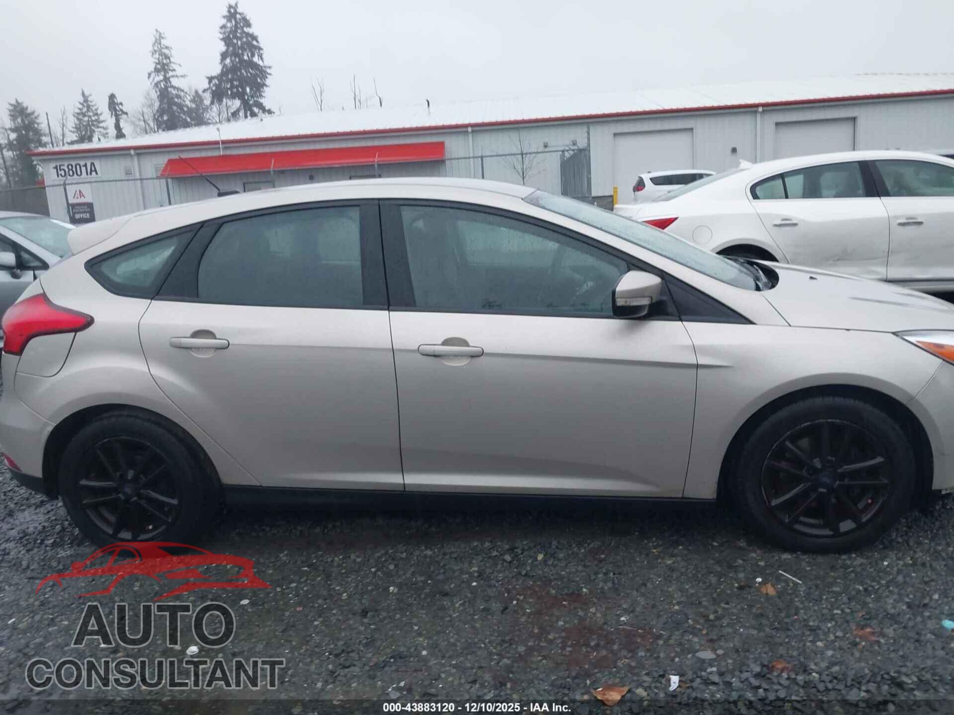 FORD FOCUS 2017 - 1FADP3K22HL344667