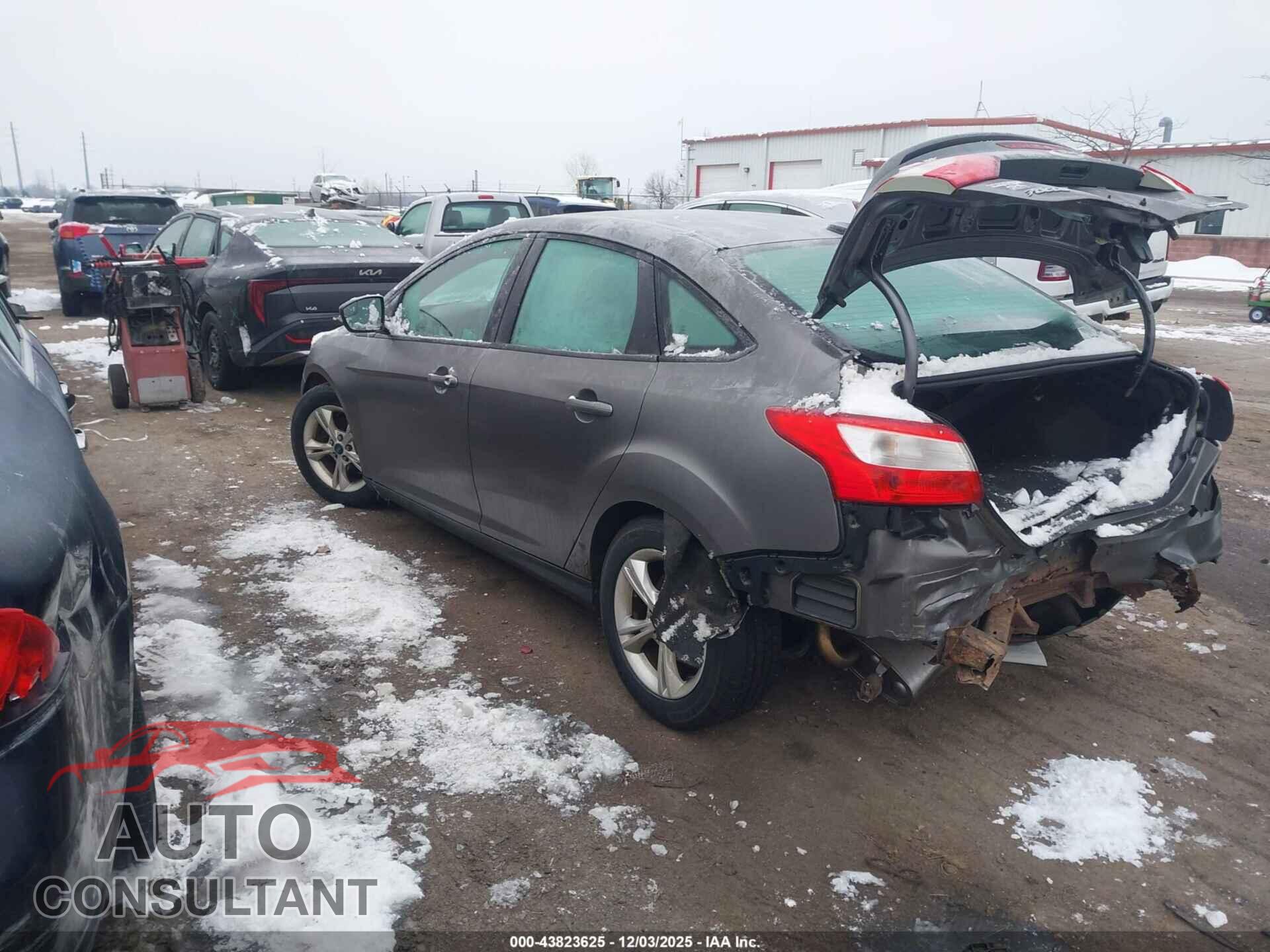 FORD FOCUS 2012 - 1FAHP3F24CL457346