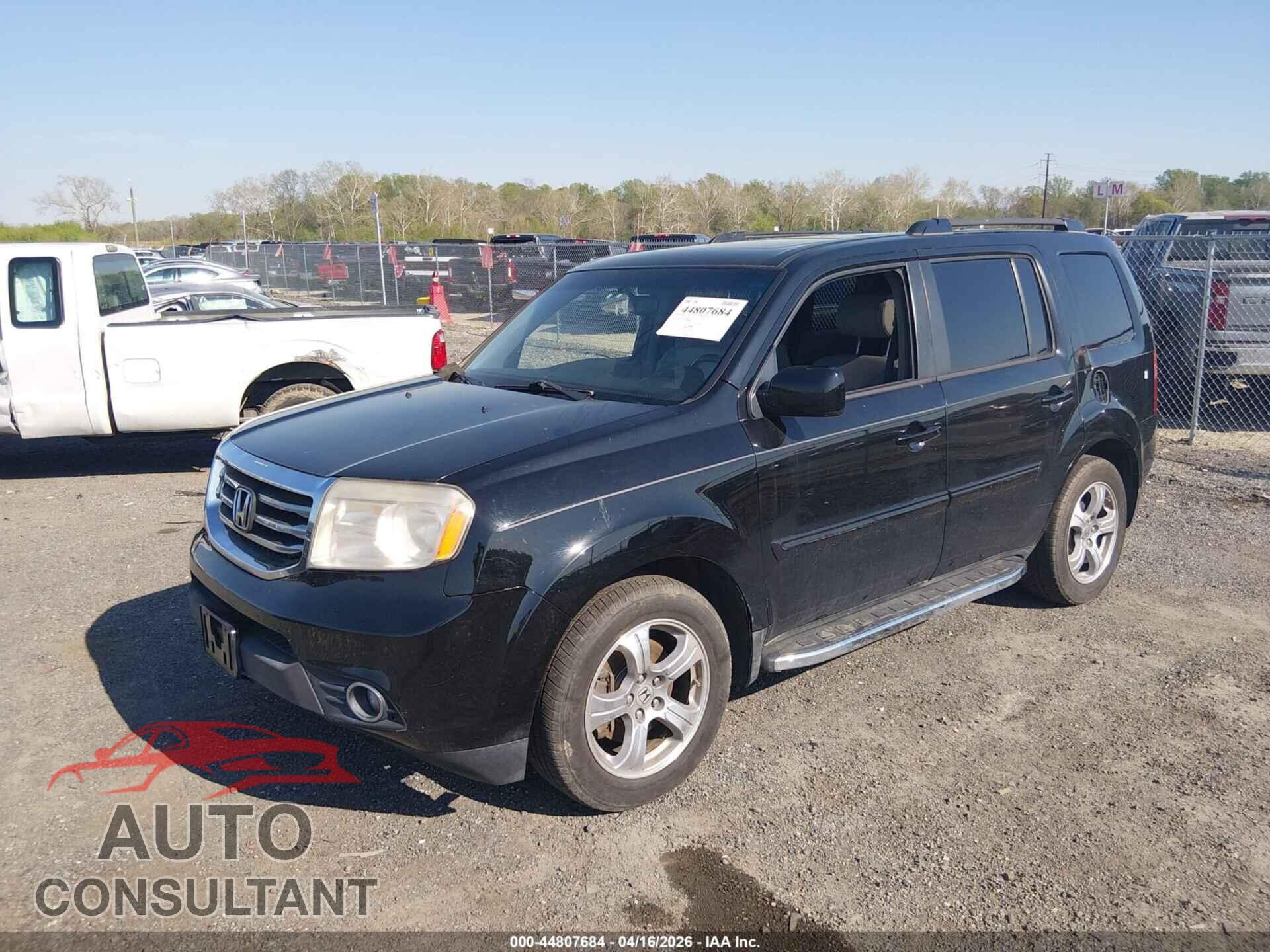 HONDA PILOT 2012 - 5FNYF4H50CB033482