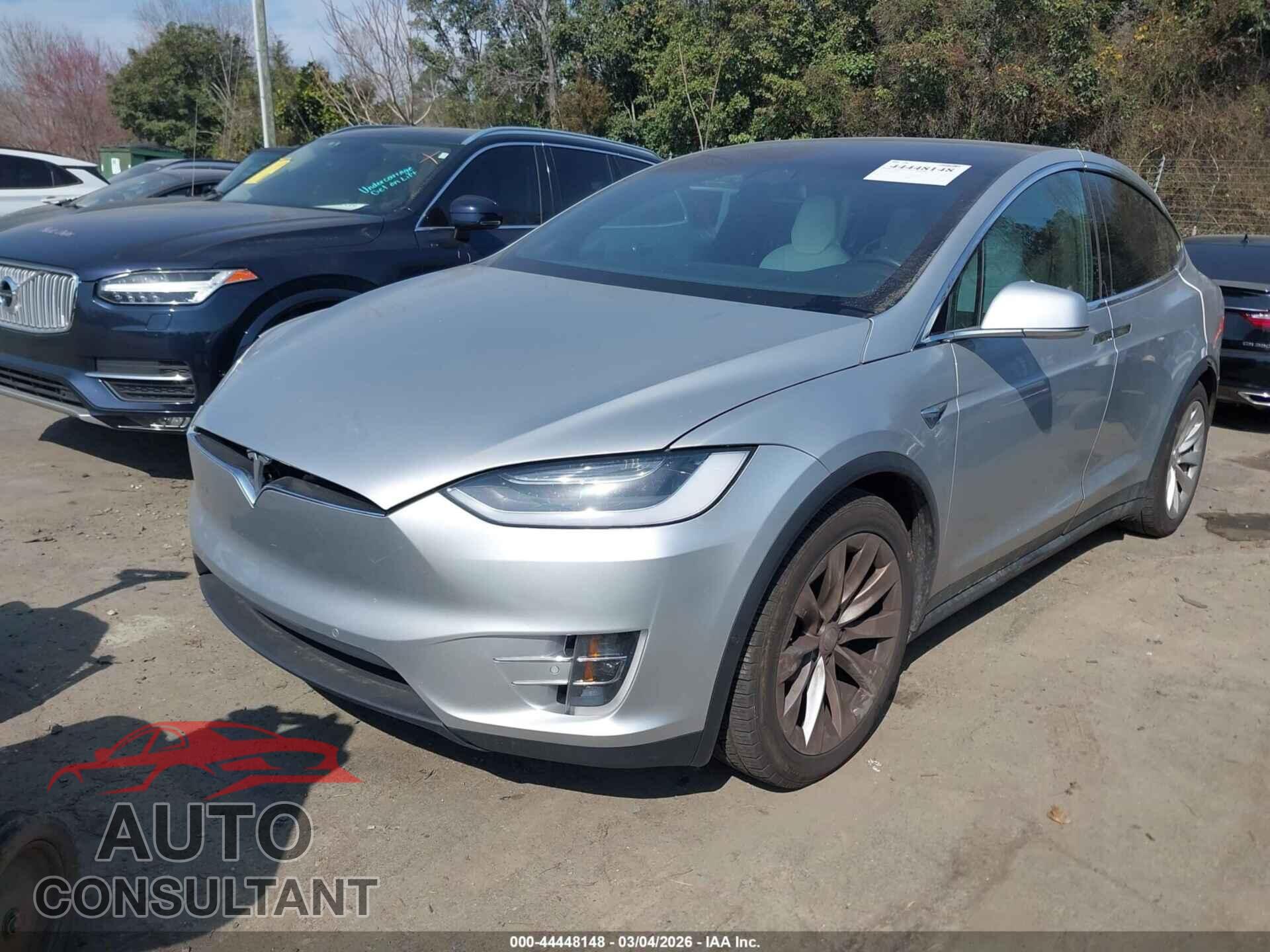 TESLA MODEL X 2017 - 5YJXCBE20HF076035