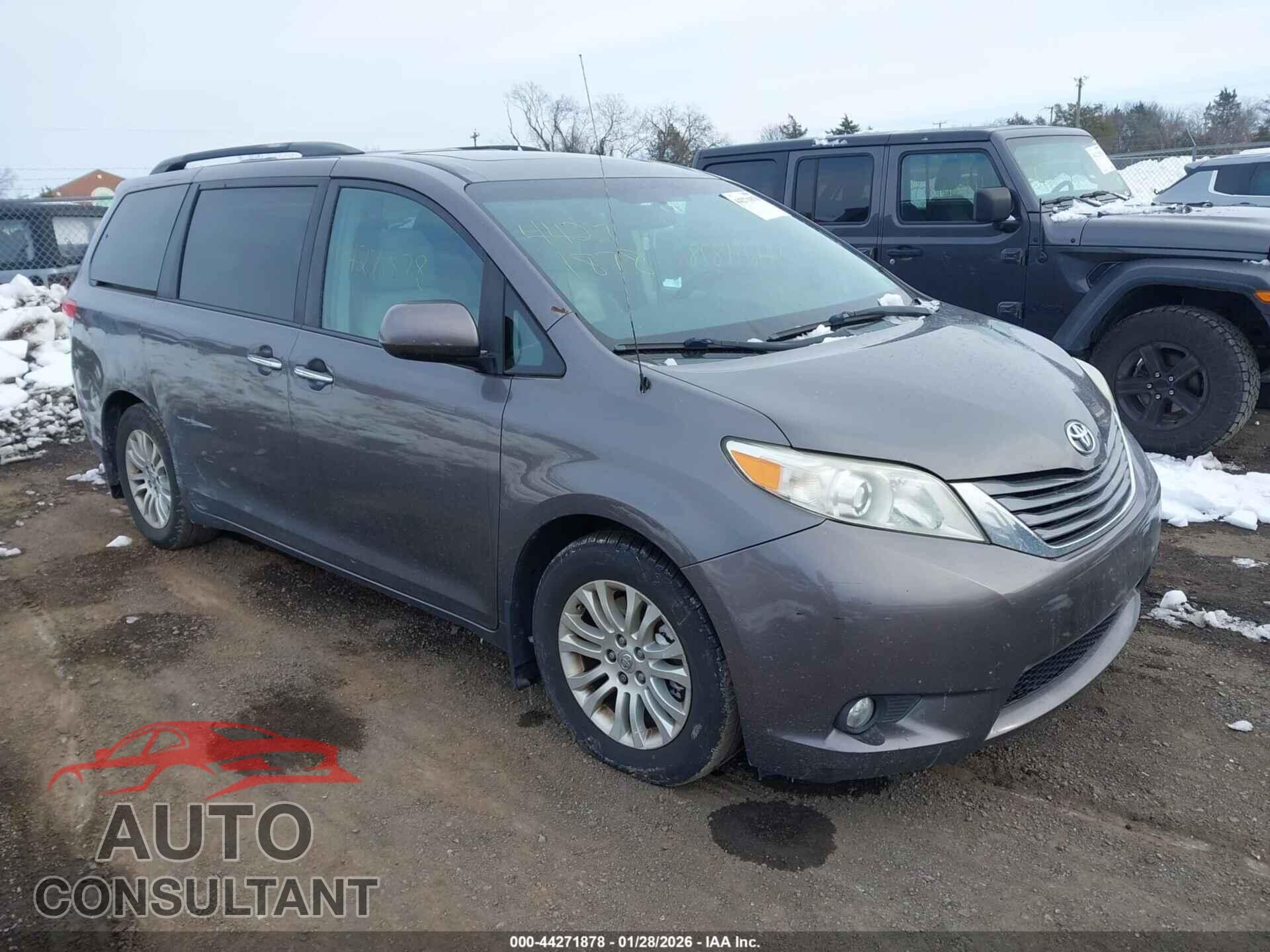 TOYOTA SIENNA 2013 - 5TDYK3DC8DS372997