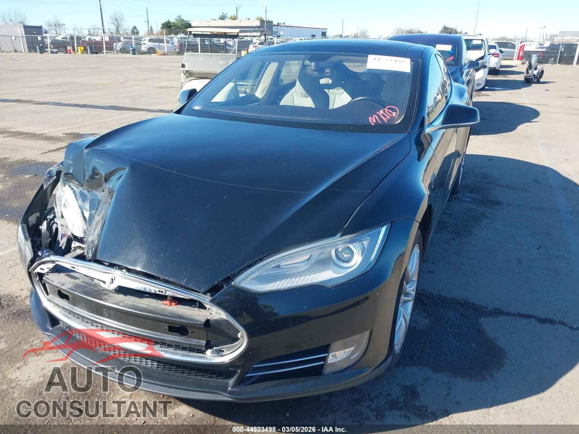 TESLA MODEL S 2013 - 5YJSA1DN4DFP08650