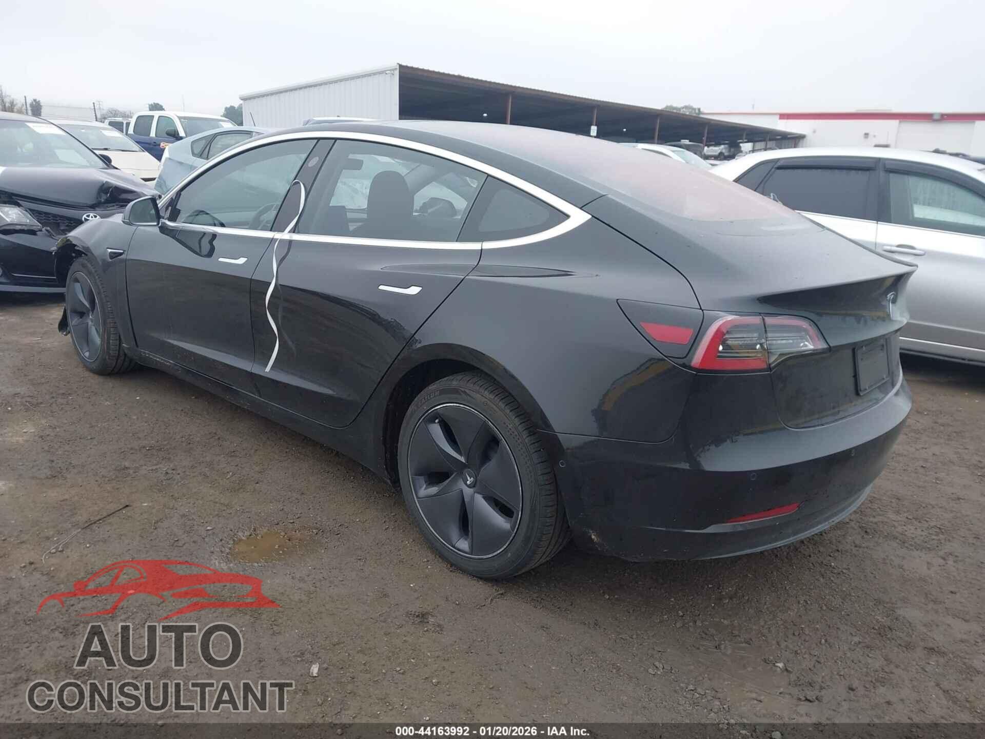TESLA MODEL 3 2018 - 5YJ3E1EB4JF070814