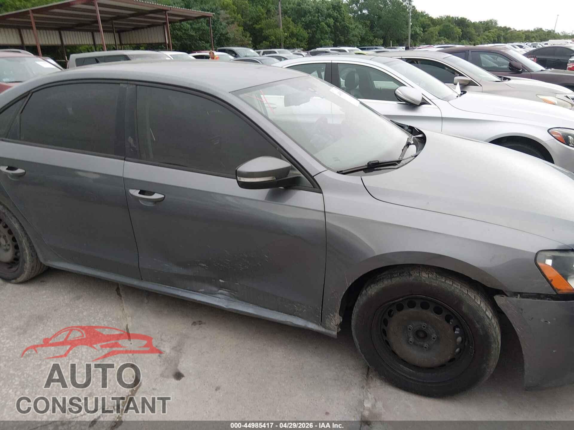 VOLKSWAGEN PASSAT 2013 - 1VWAP7A33DC119115