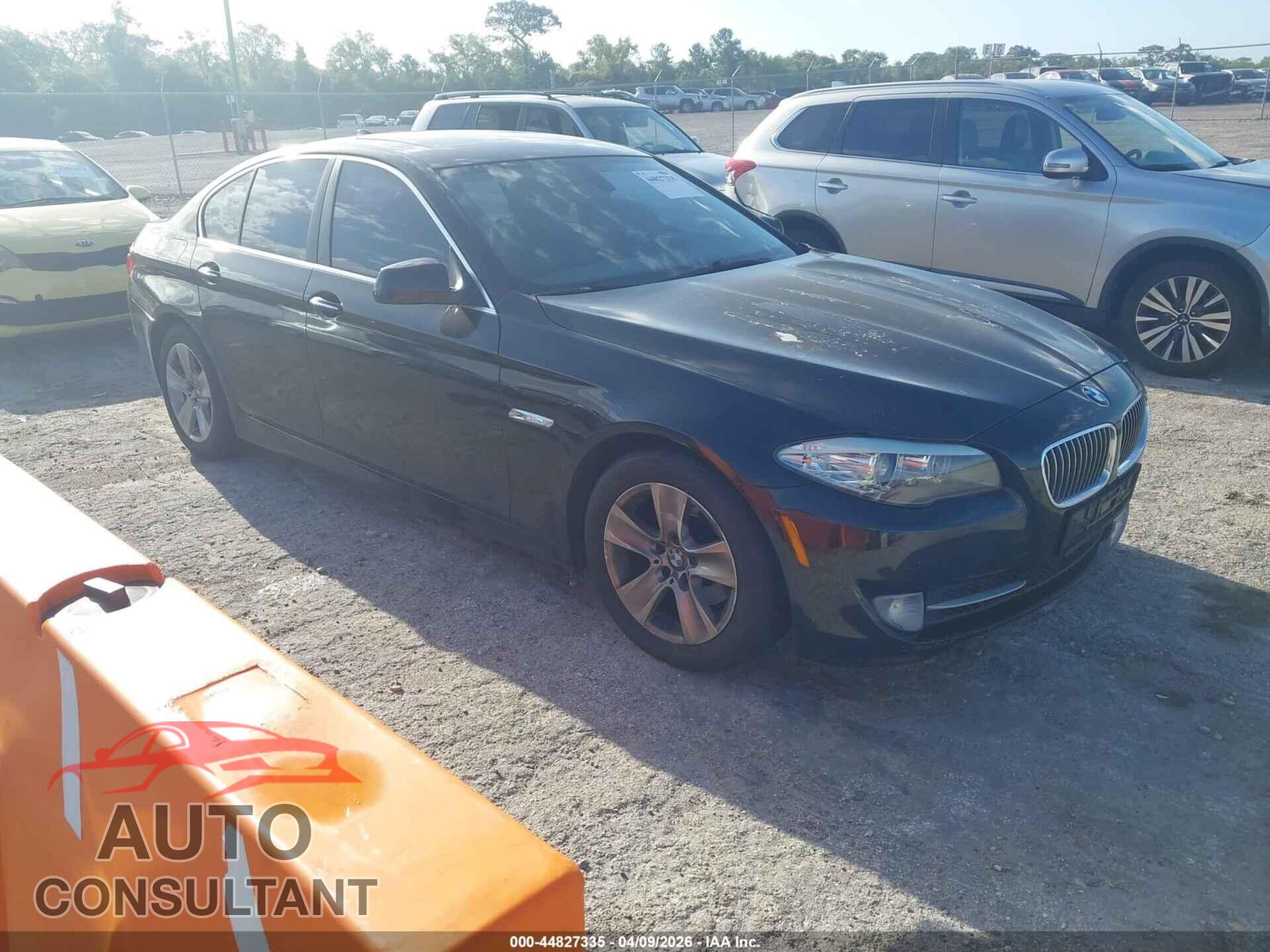 BMW 528I 2011 - WBAFR1C58BC736745