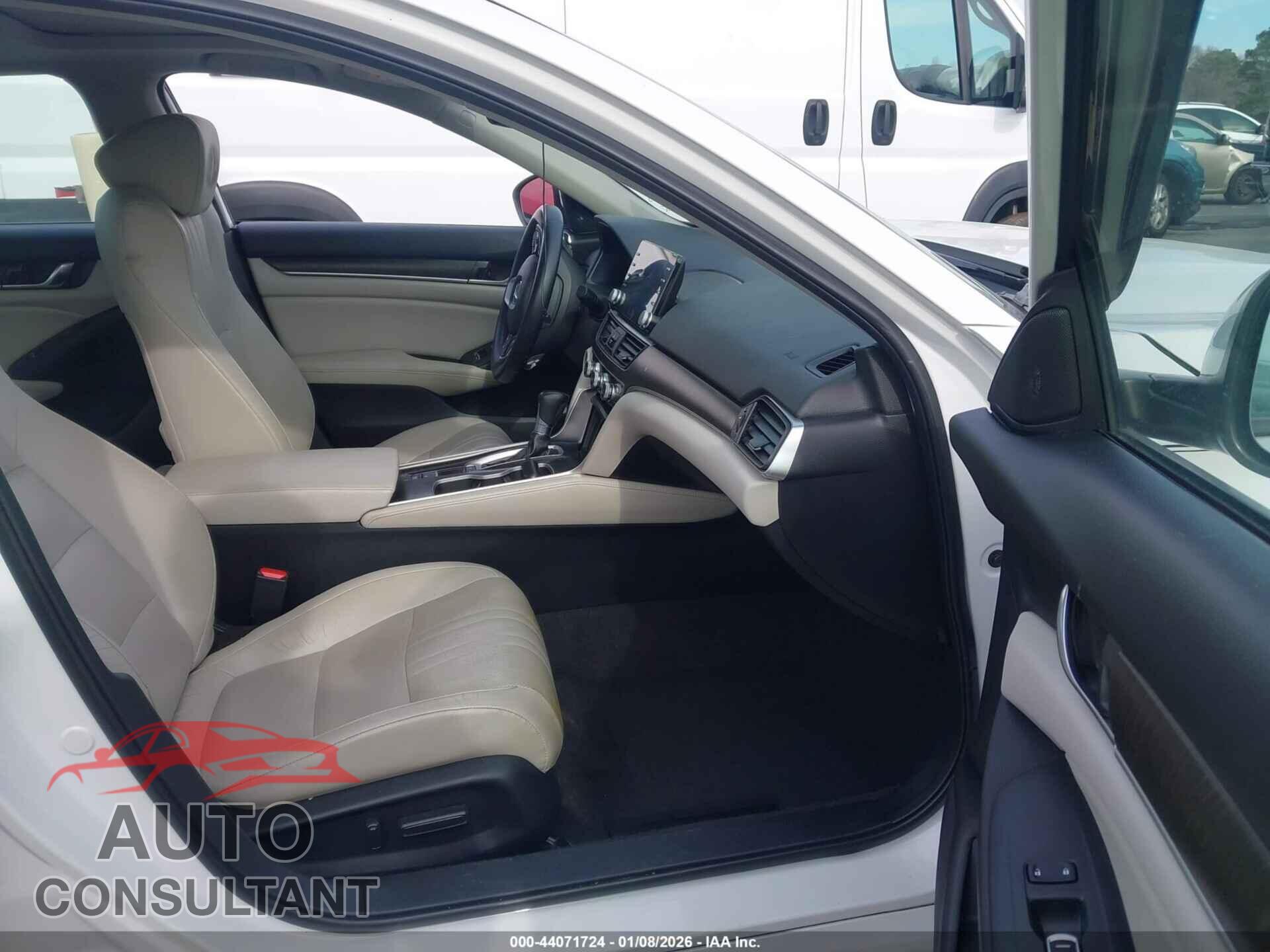 HONDA ACCORD 2018 - 1HGCV1F96JA007798