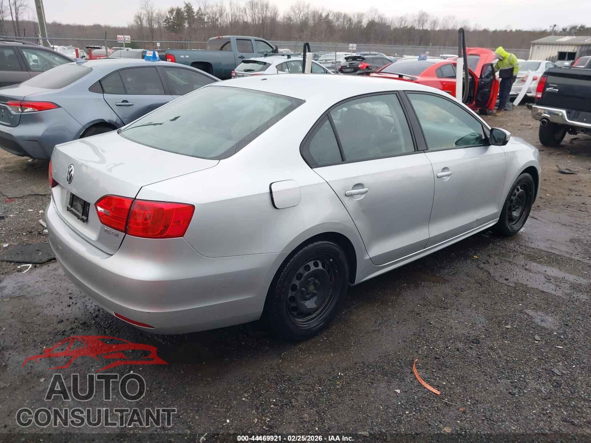 VOLKSWAGEN JETTA 2012 - 3VWDP7AJ3CM463052