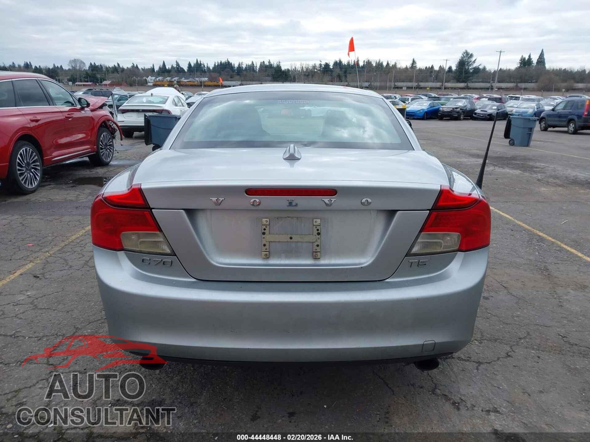 VOLVO C70 2011 - YV1672MC1BJ118586