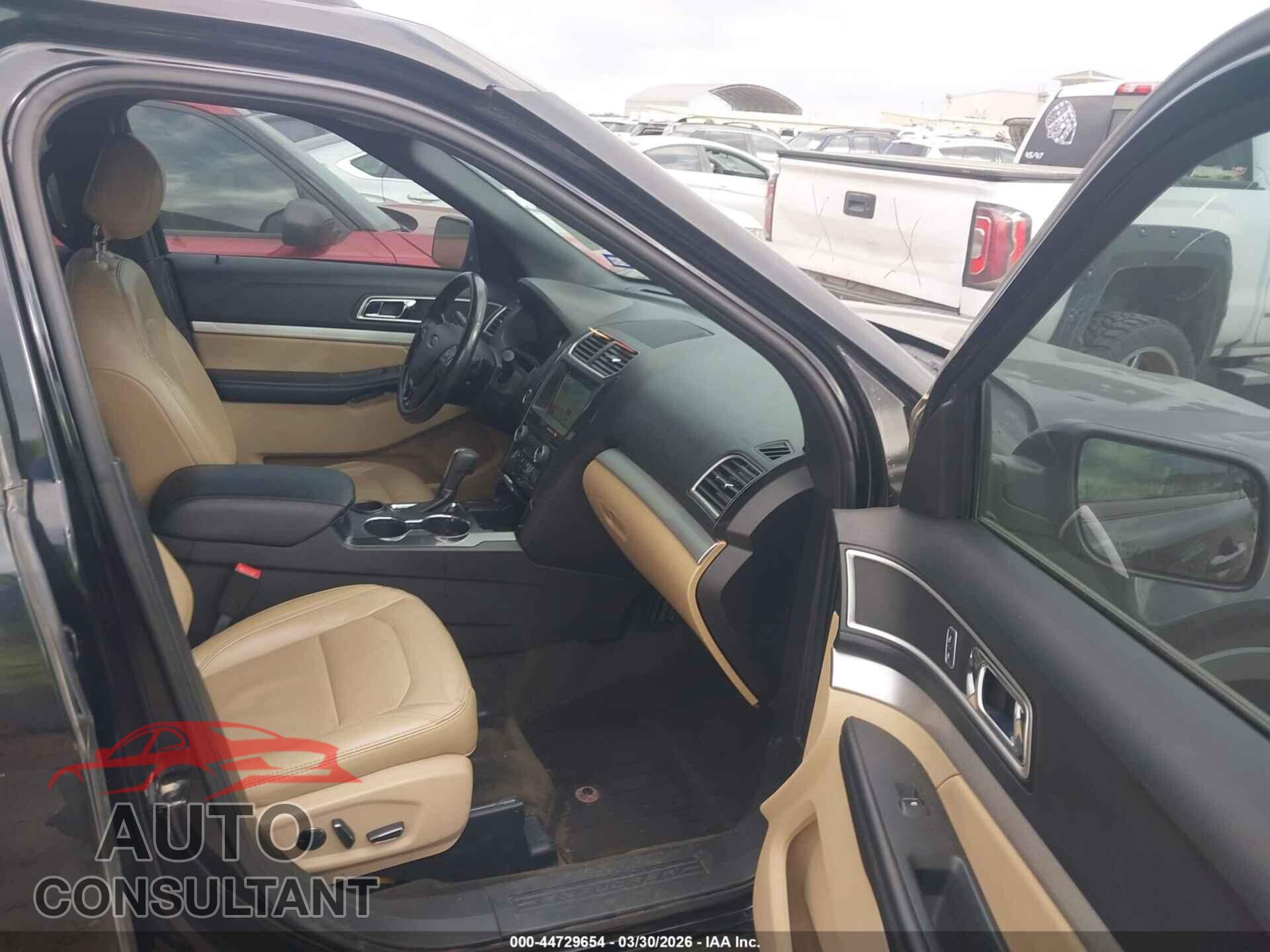 FORD EXPLORER 2017 - 1FM5K7D84HGD14239